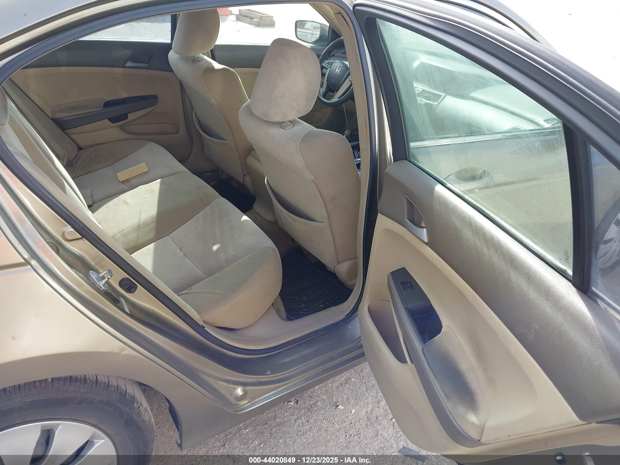 HONDA ACCORD image 8
