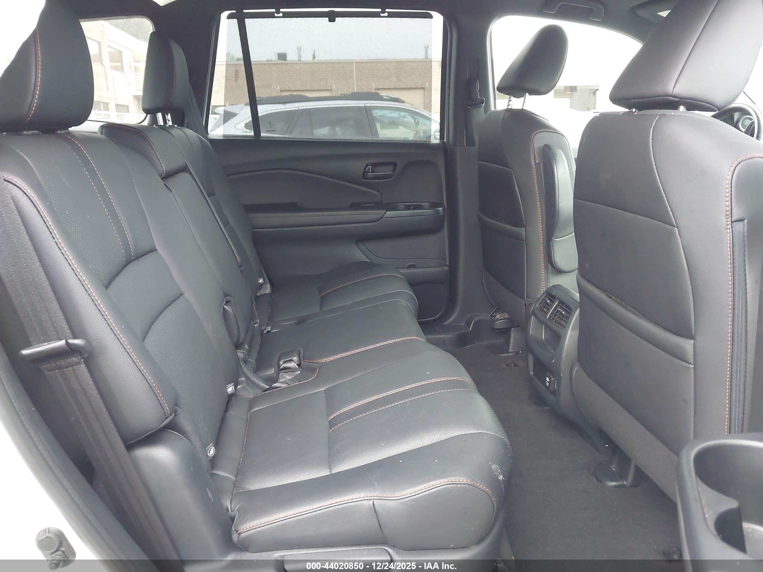 HONDA PASSPORT image 8