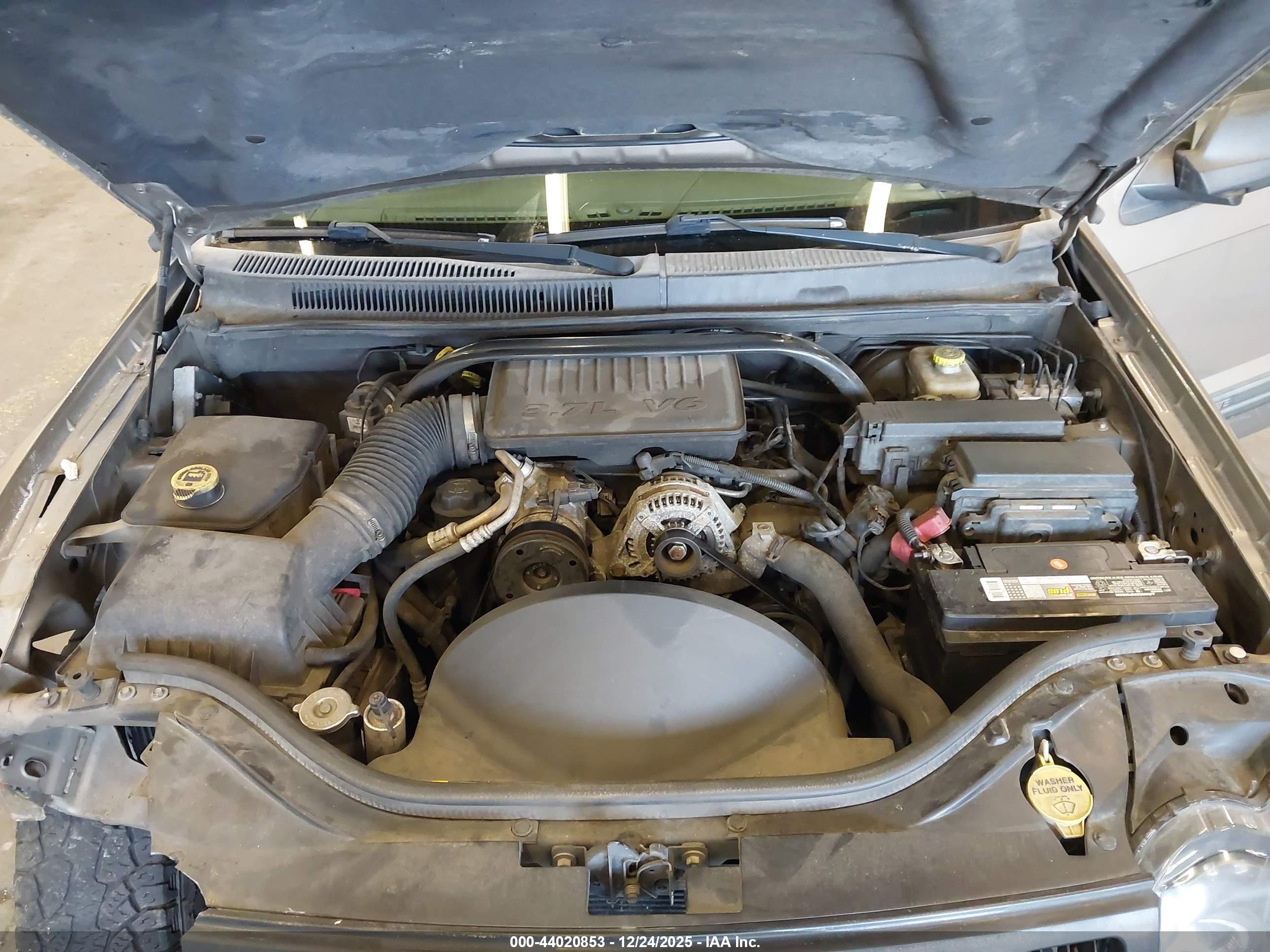 JEEP GRAND image 10