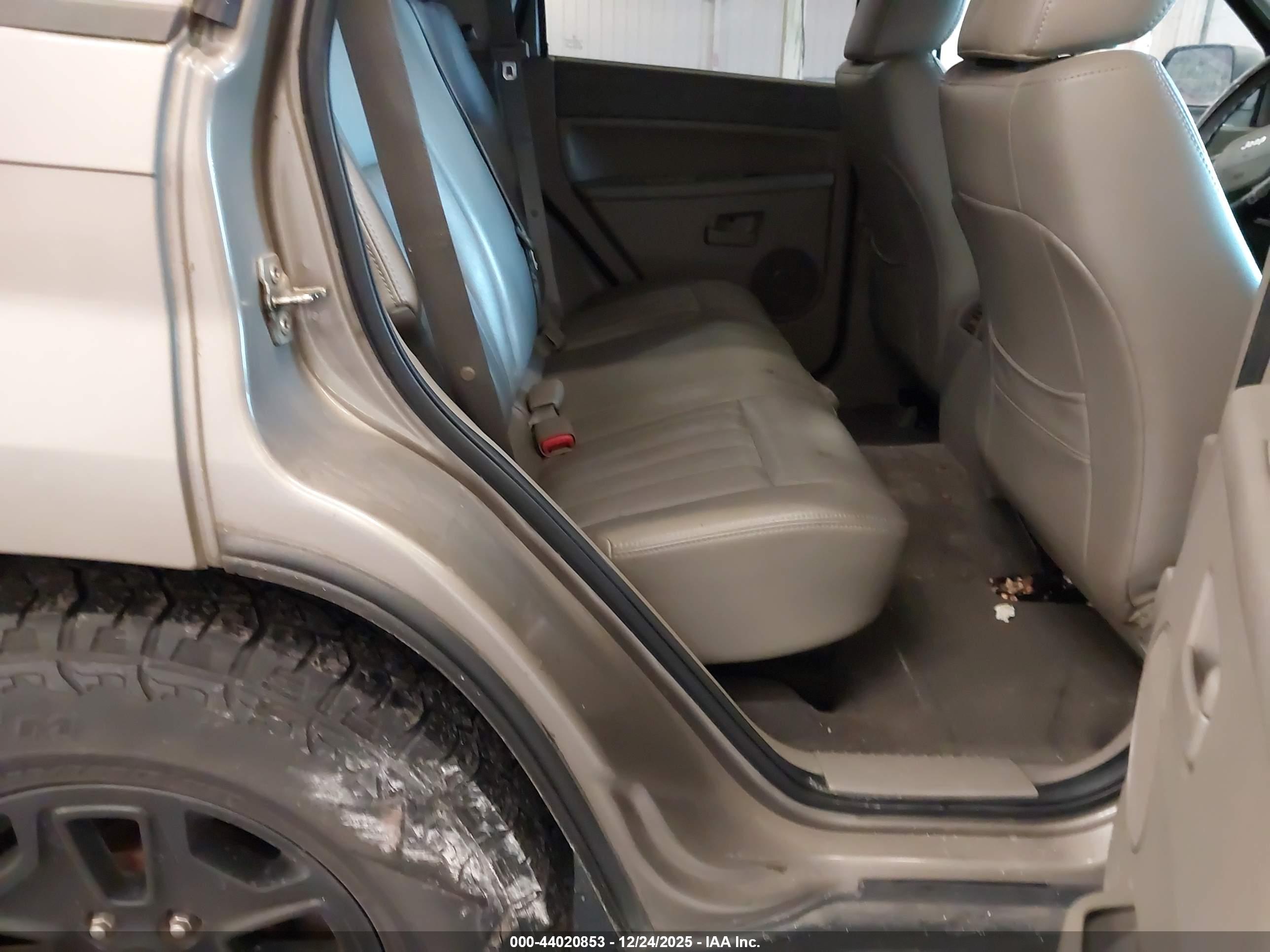 JEEP GRAND image 8