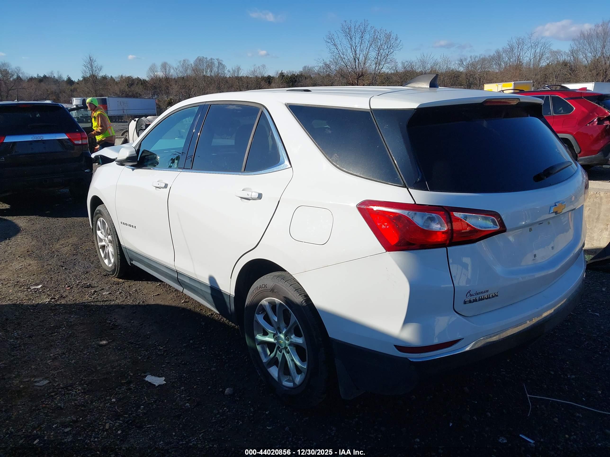 CHEVROLET EQUINOX image 3