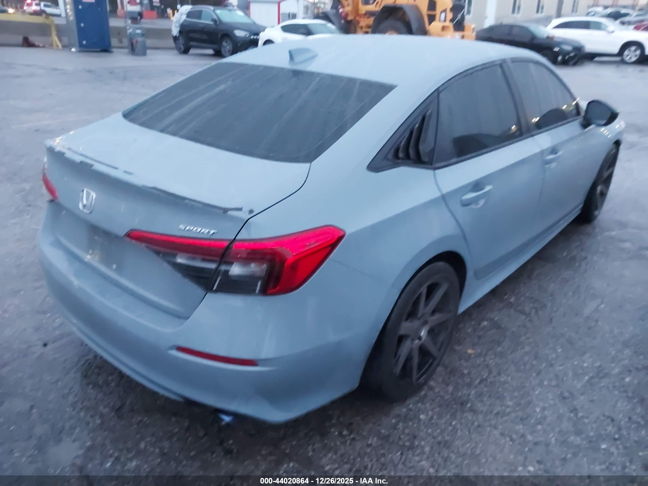 HONDA CIVIC image 4