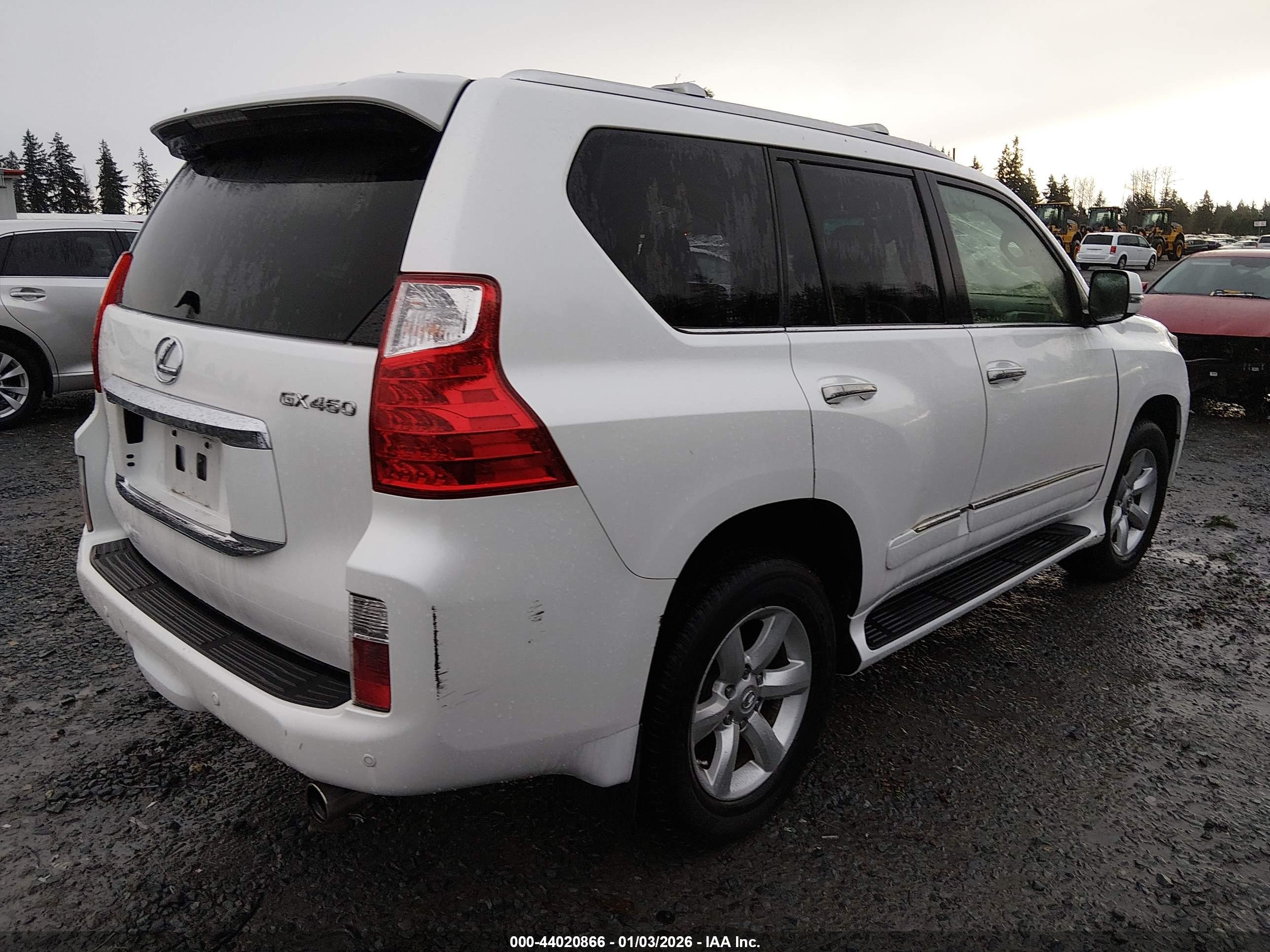 LEXUS GX image 4