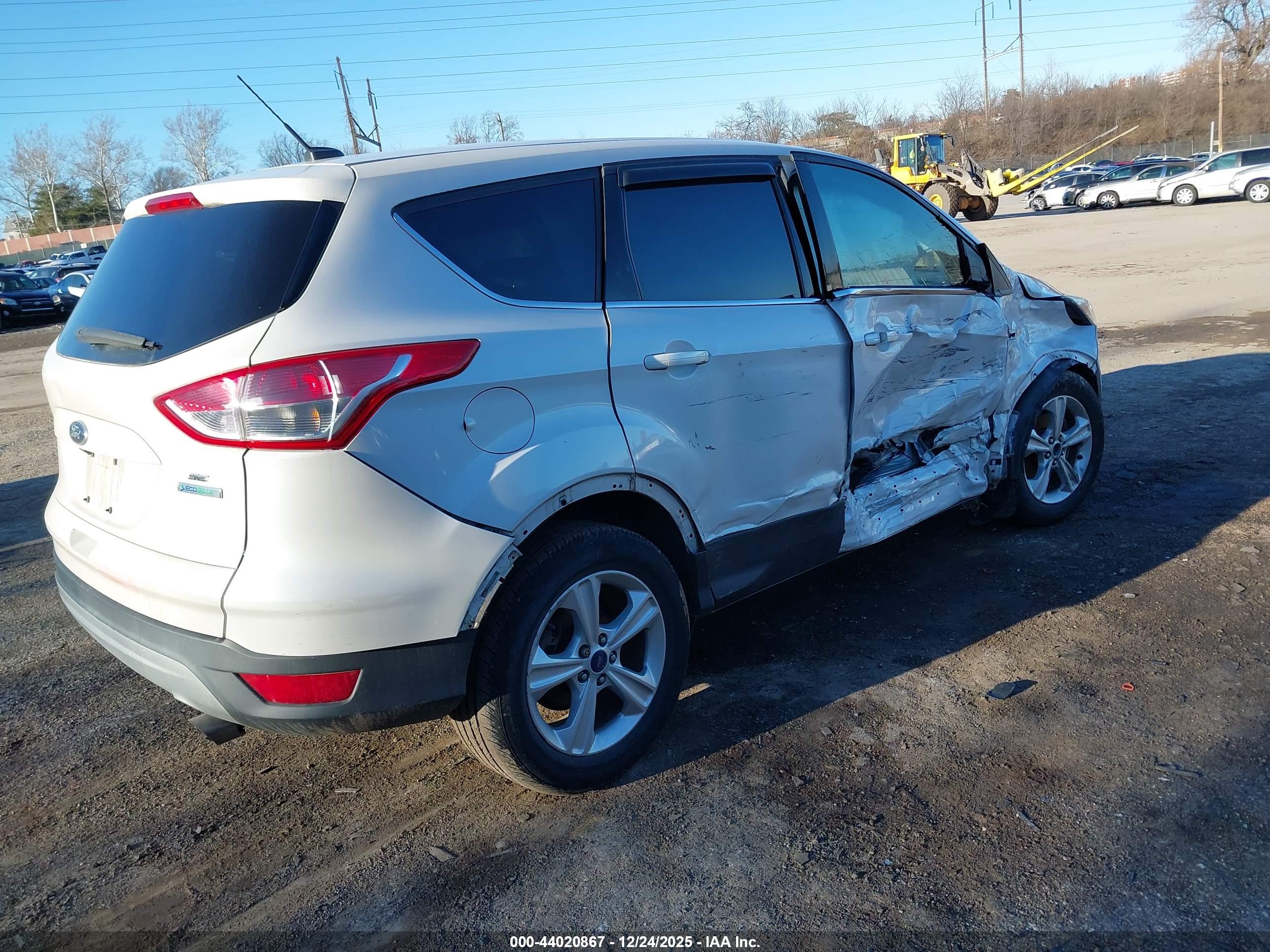 FORD ESCAPE image 4