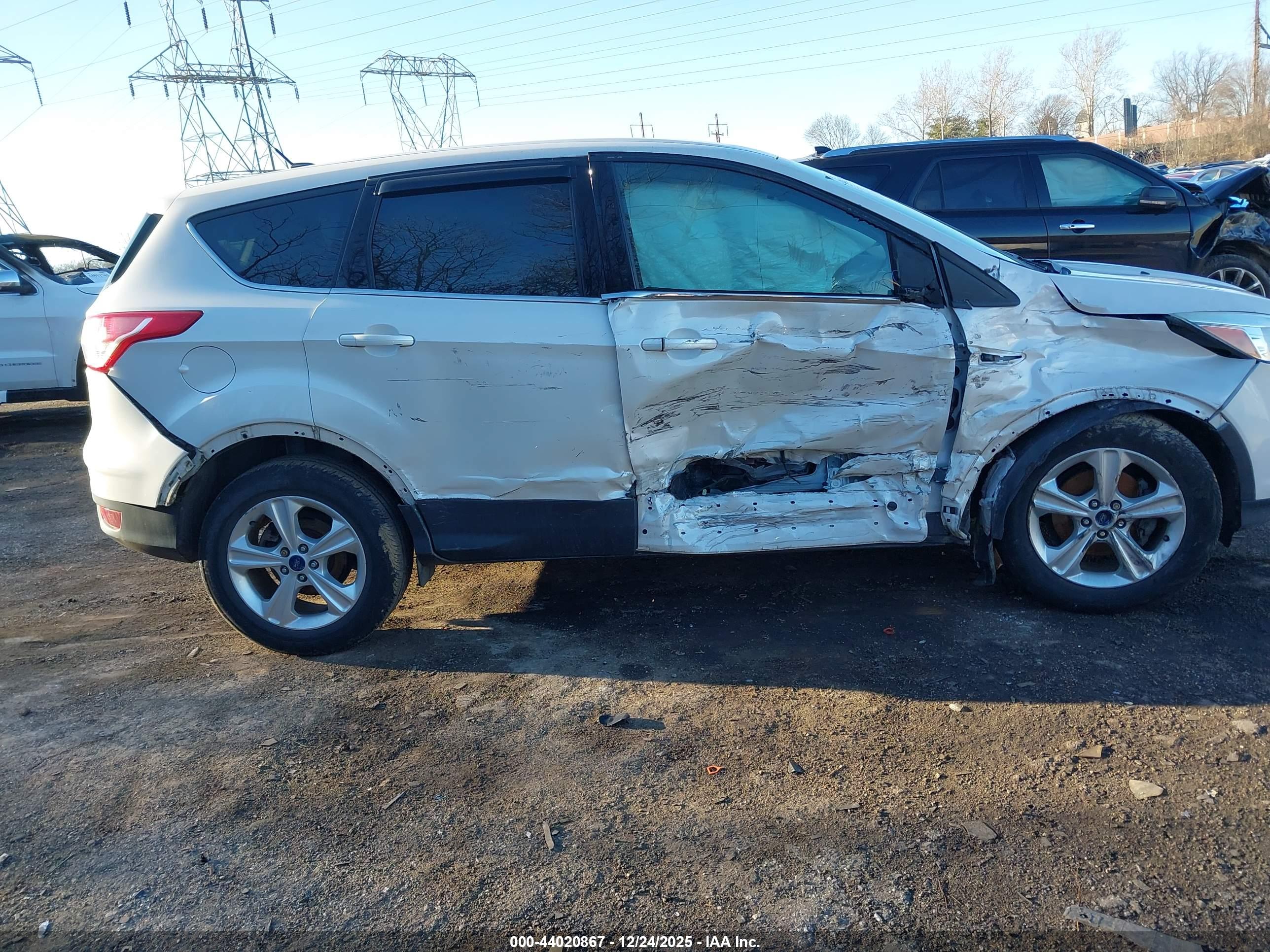FORD ESCAPE image 6