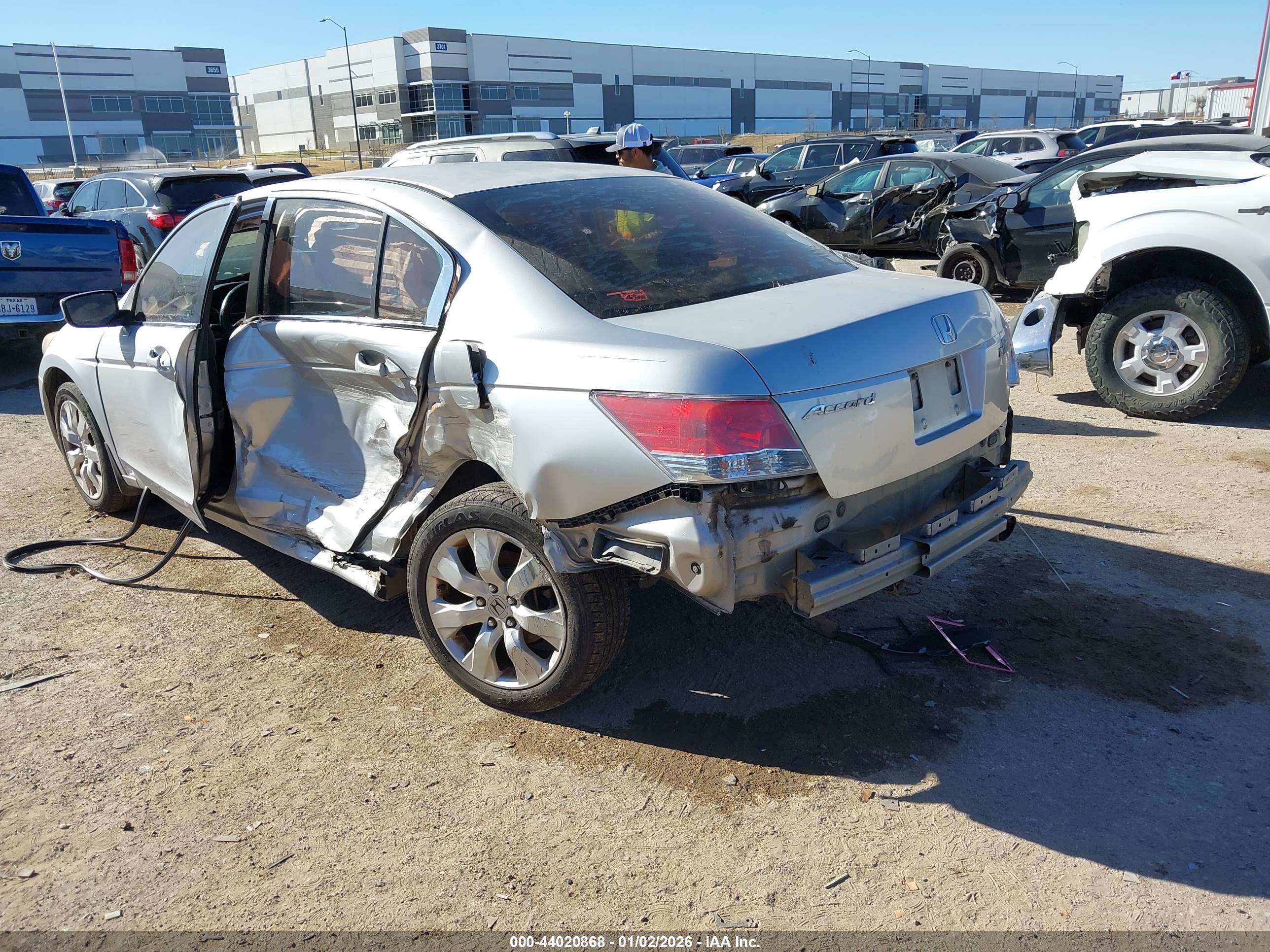 HONDA ACCORD image 3