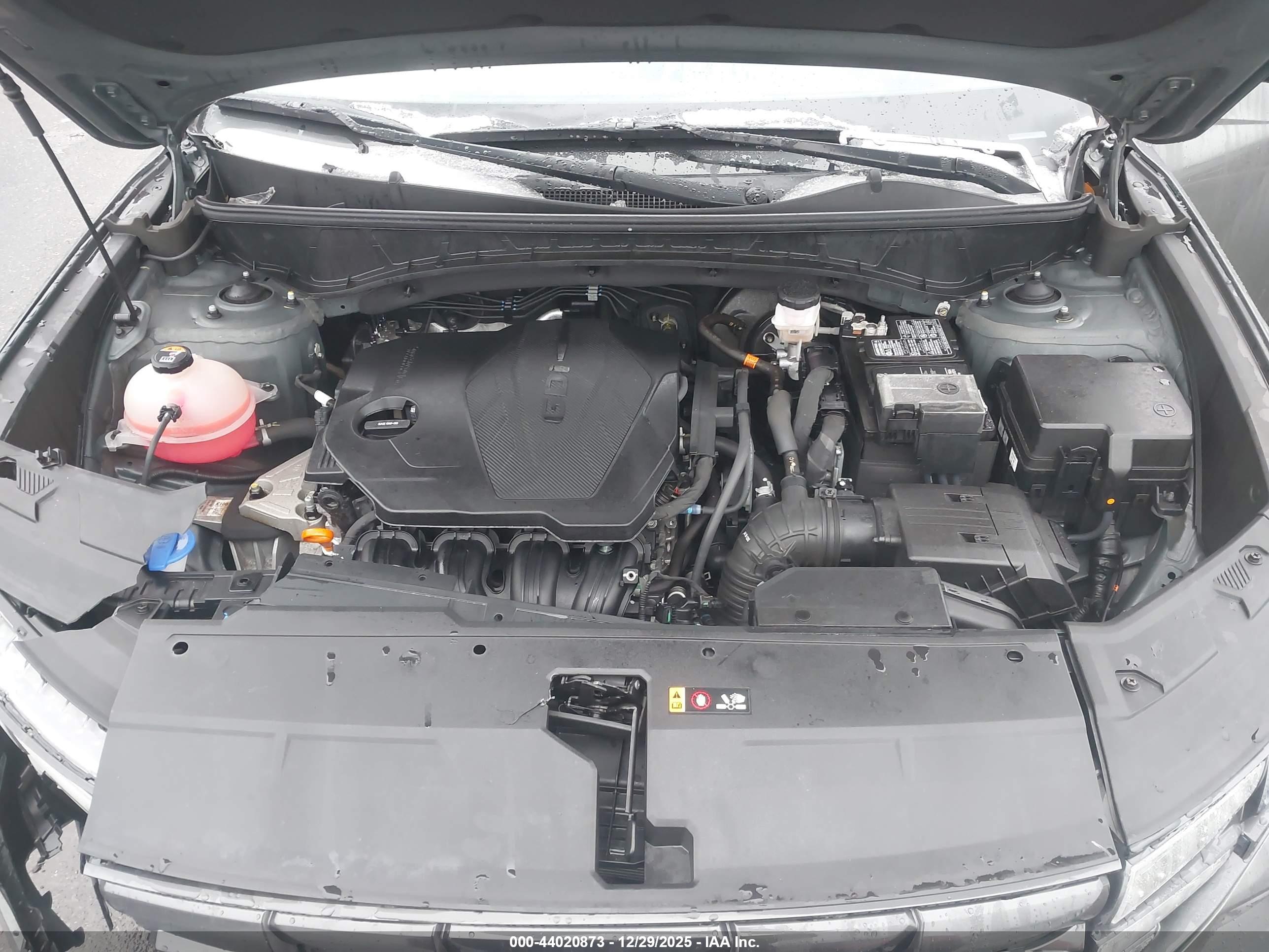 HYUNDAI TUCSON image 10