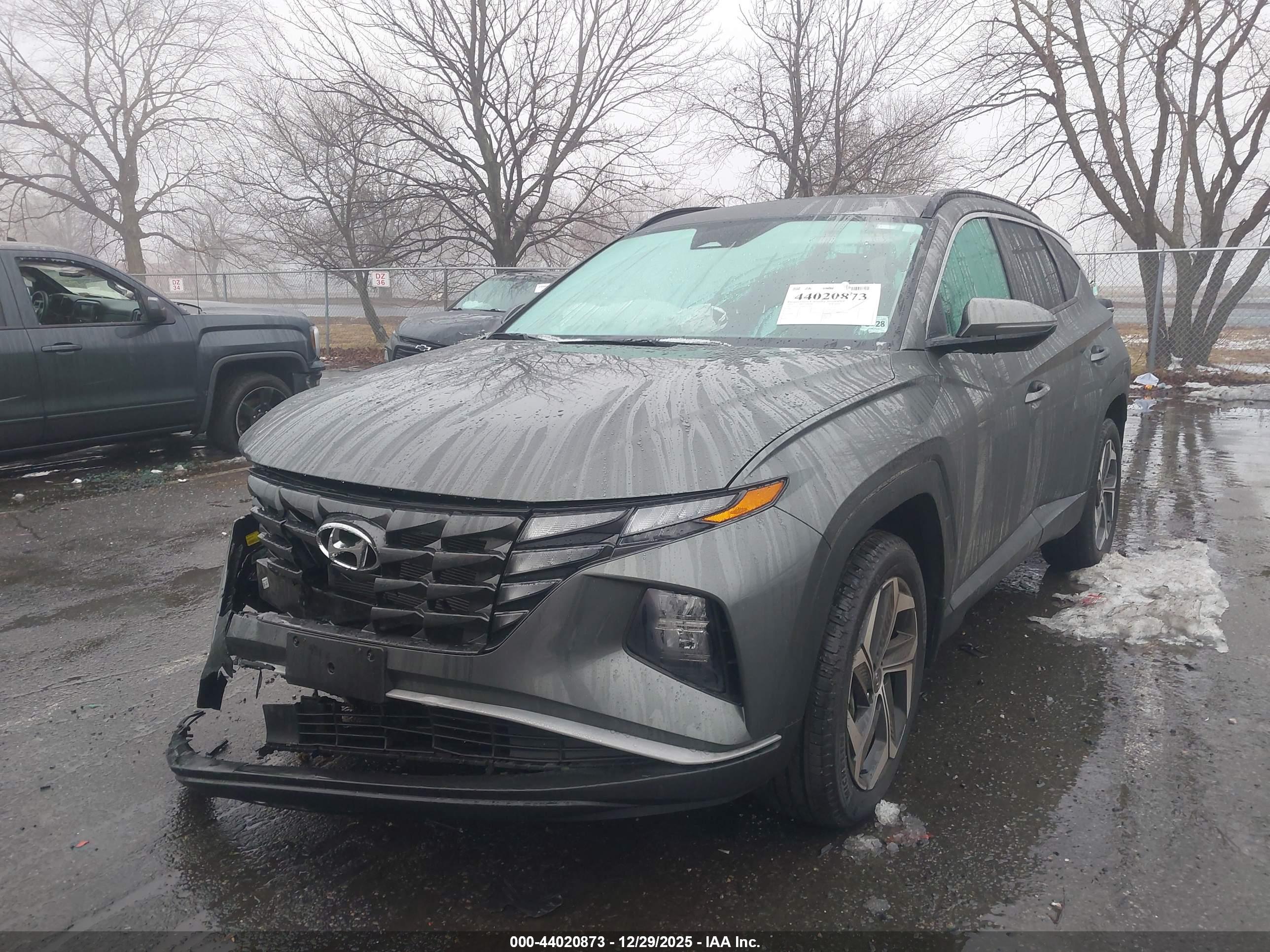 HYUNDAI TUCSON image 2