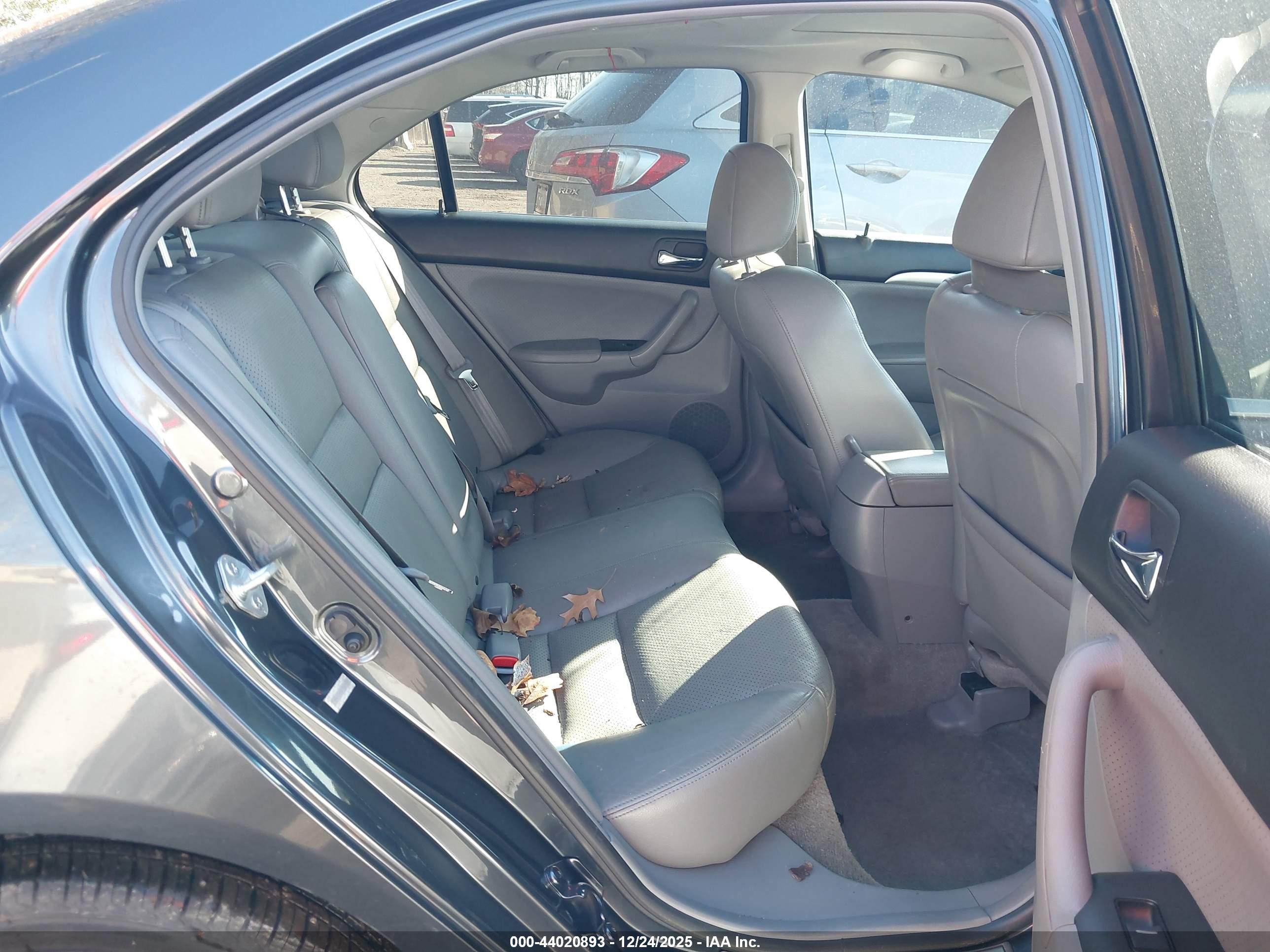 ACURA TSX image 8