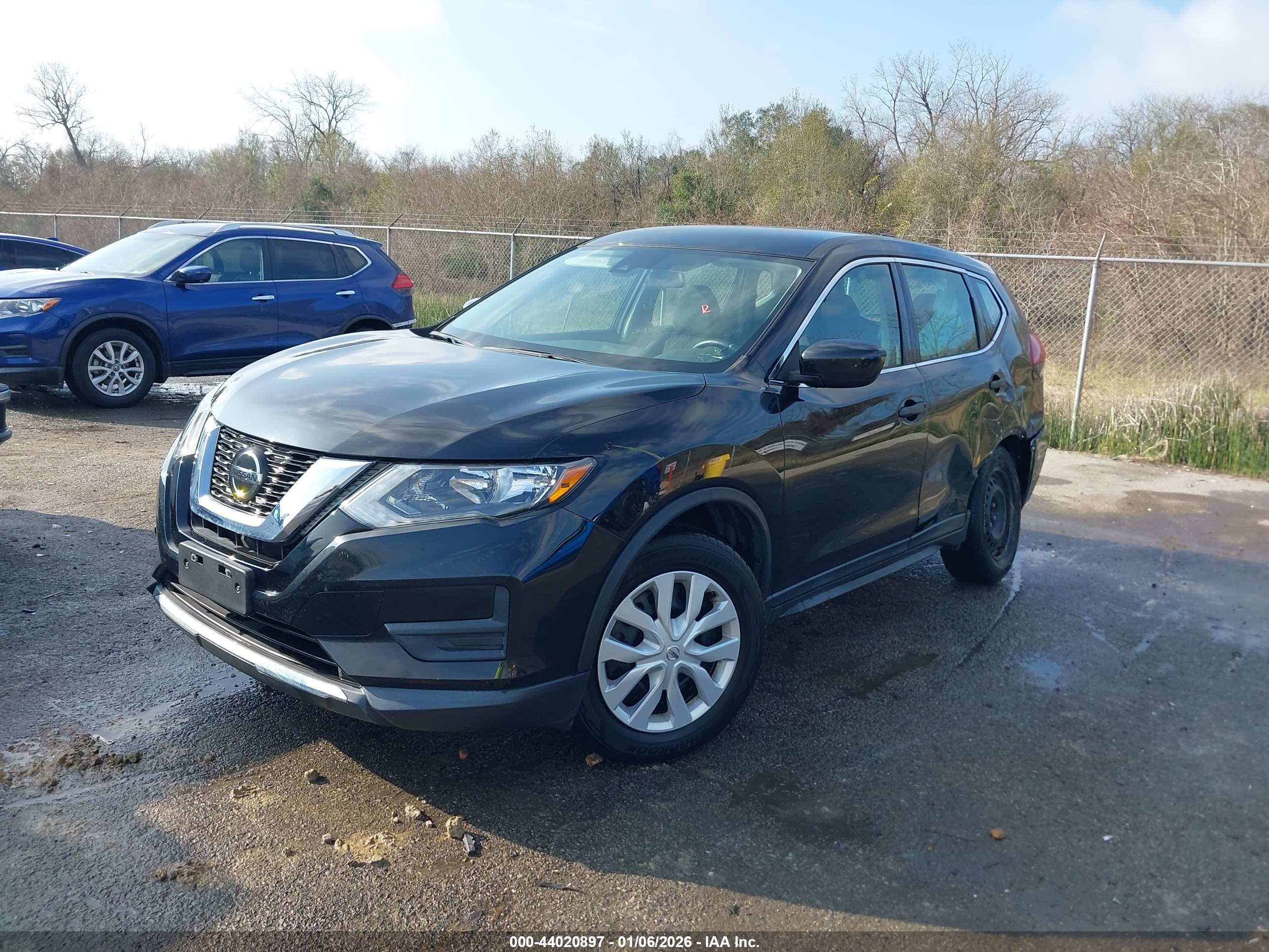 NISSAN ROGUE image 2