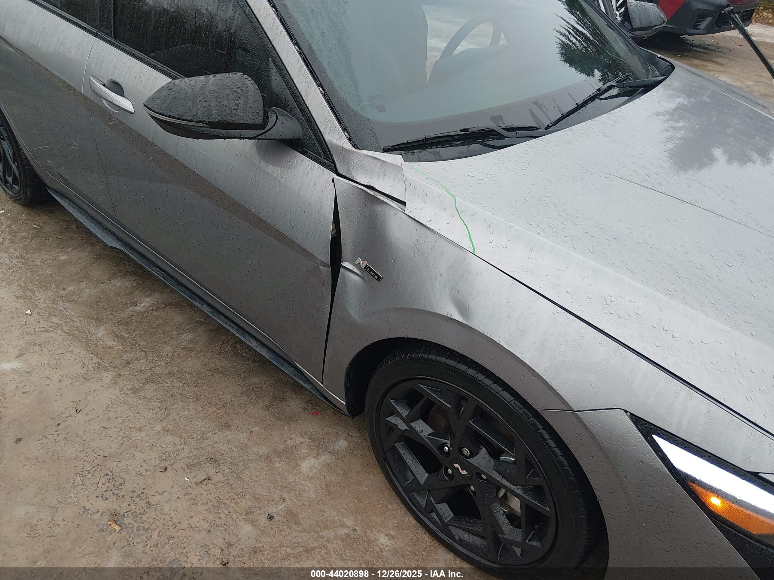 HYUNDAI ELANTRA image 6