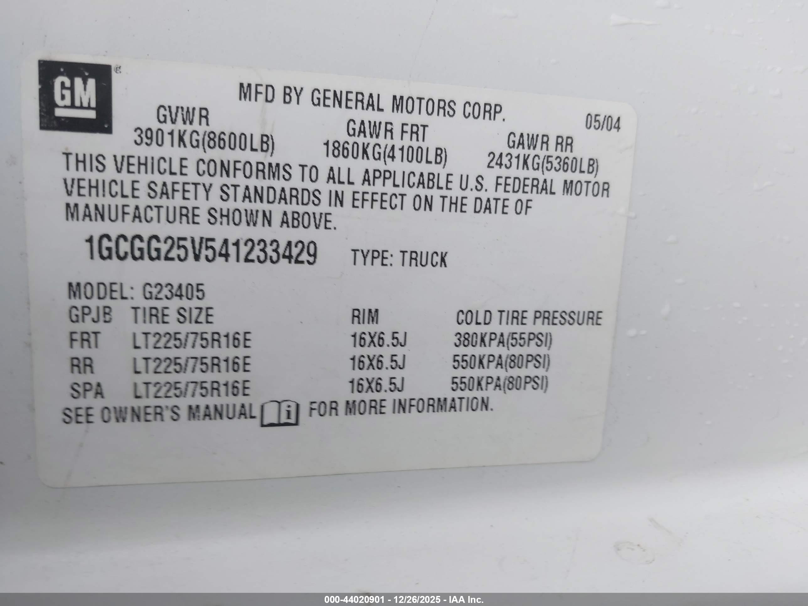 CHEVROLET EXPRESS image 9