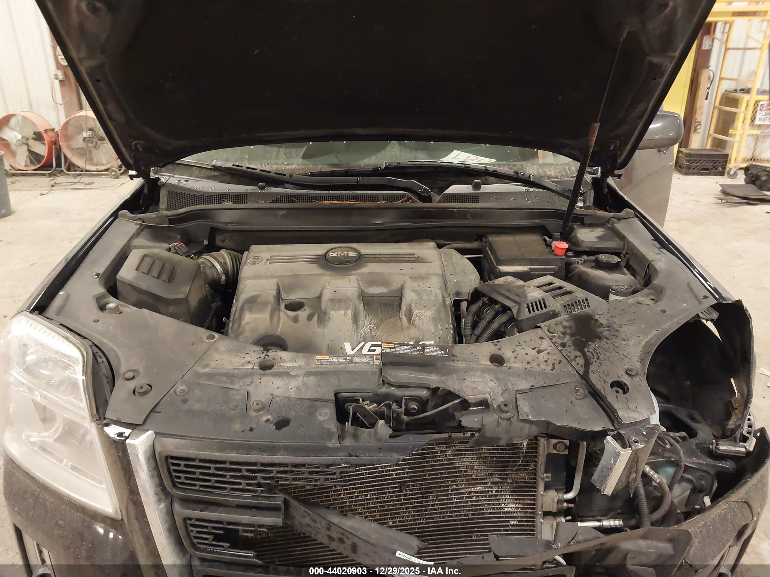 GMC TERRAIN image 10