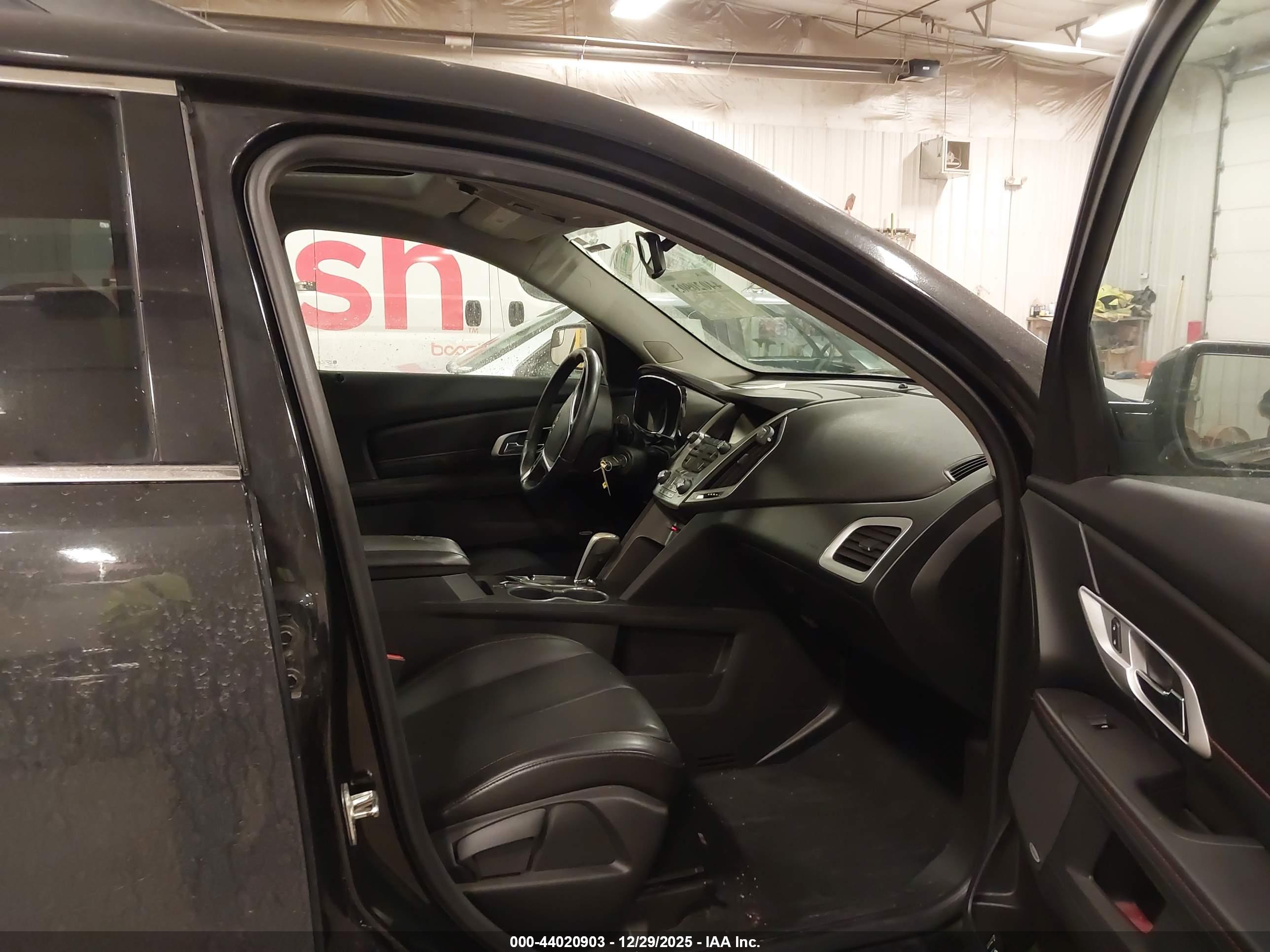 GMC TERRAIN image 5