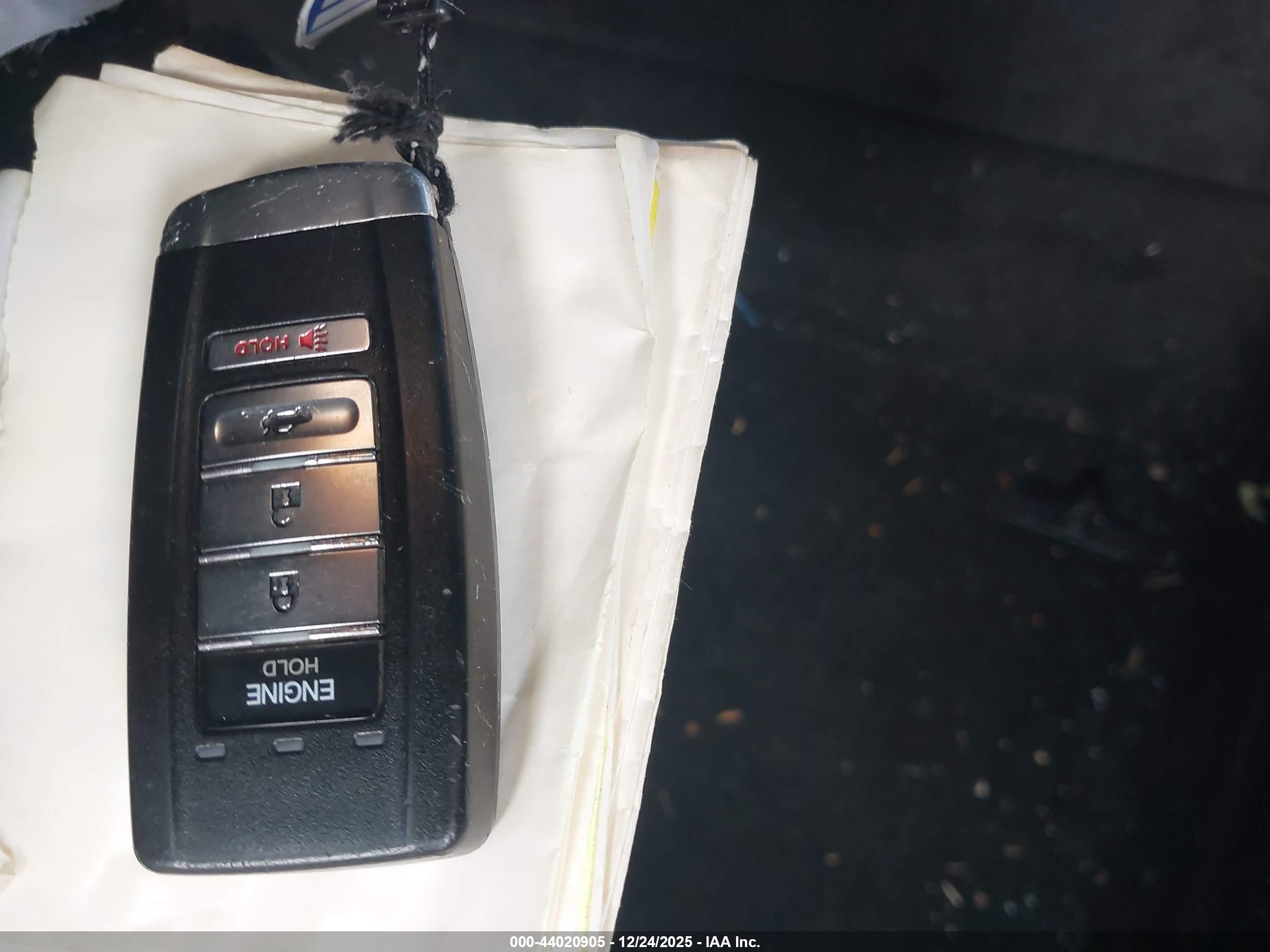 ACURA TLX image 11