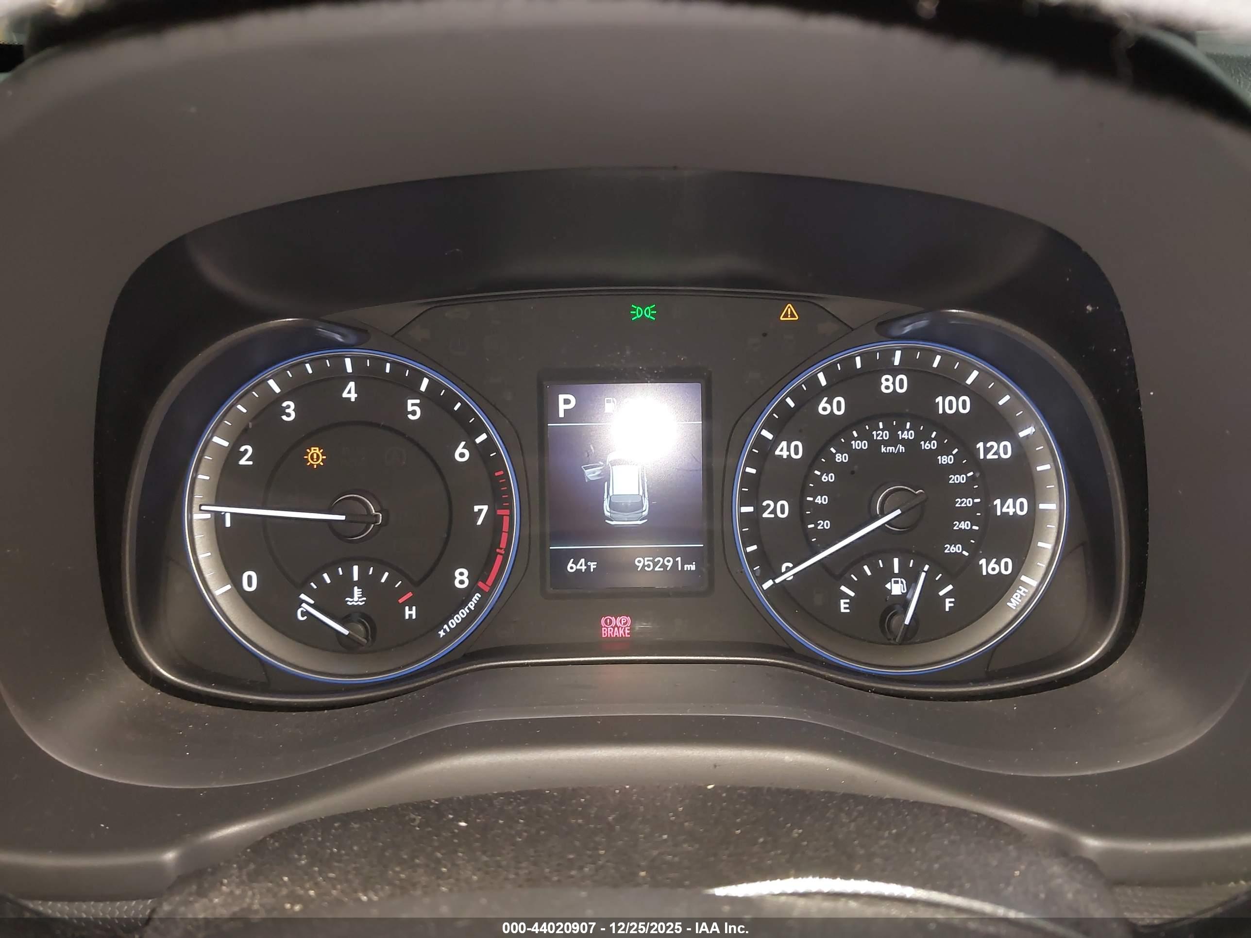 HYUNDAI KONA image 7