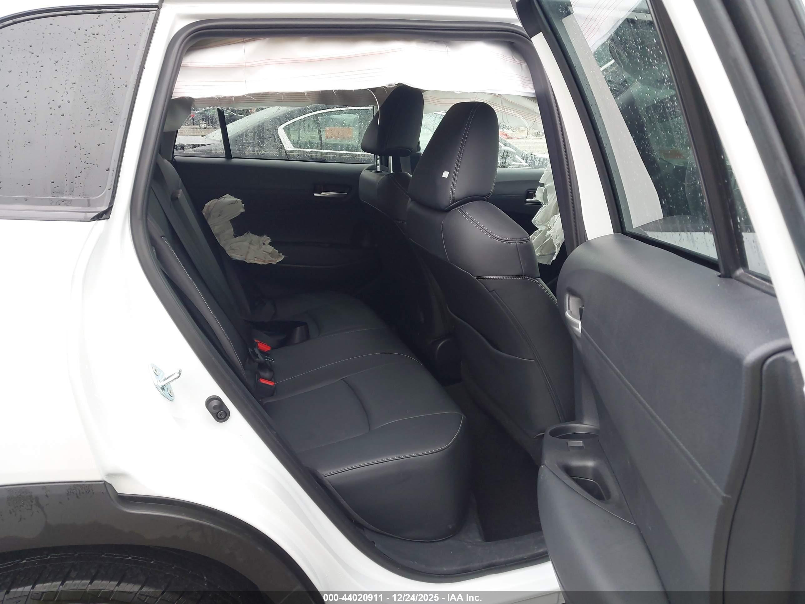 TOYOTA COROLLA image 8