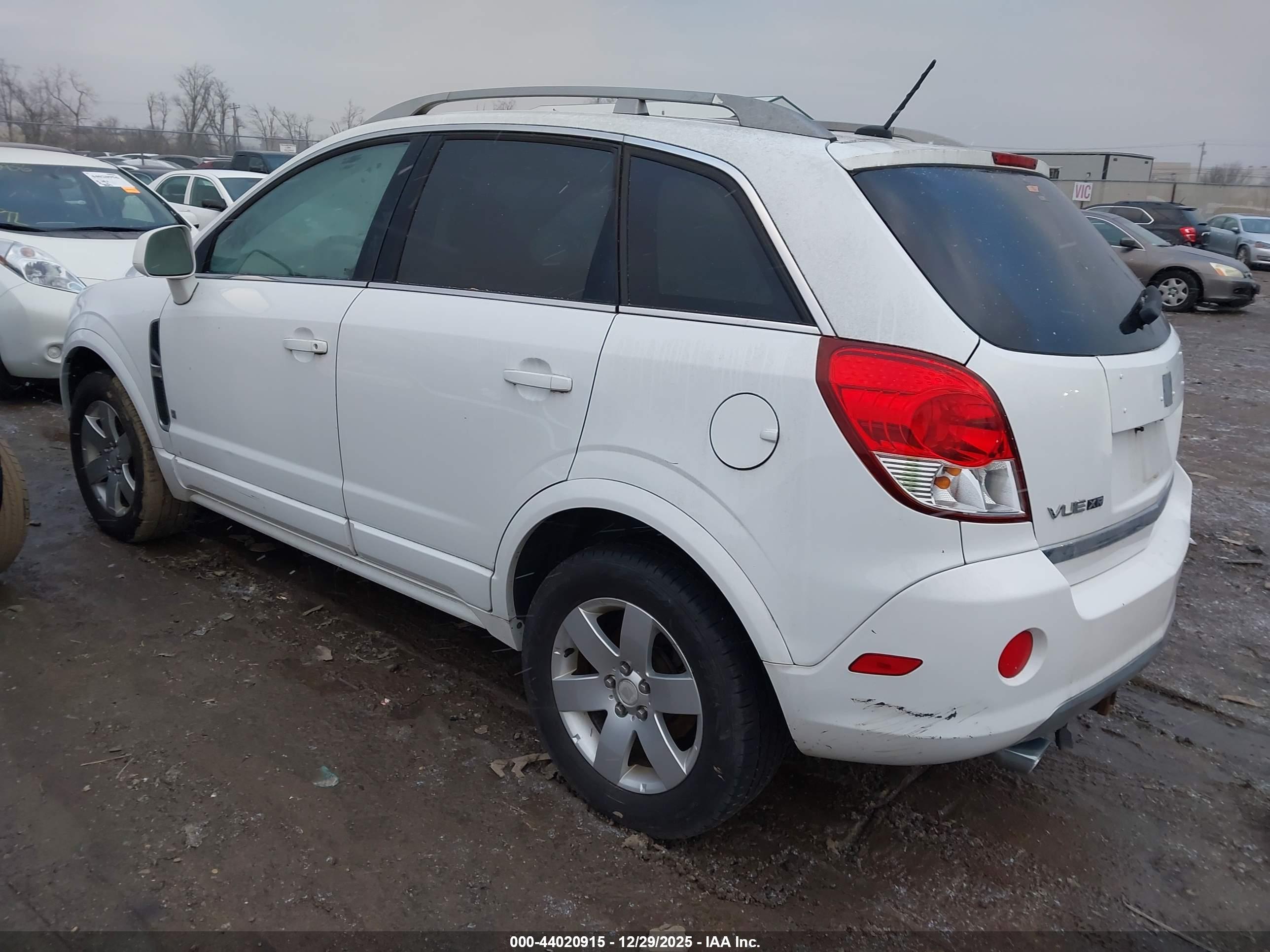 SATURN VUE image 3