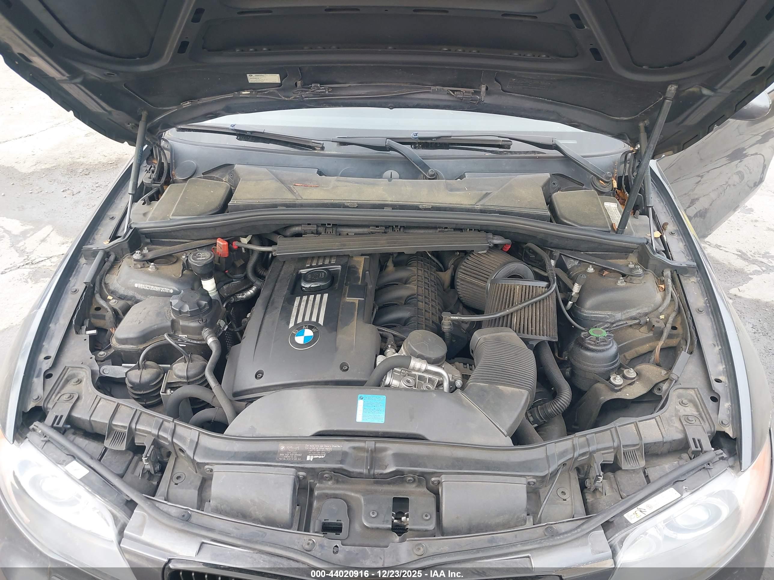 BMW 135I image 10