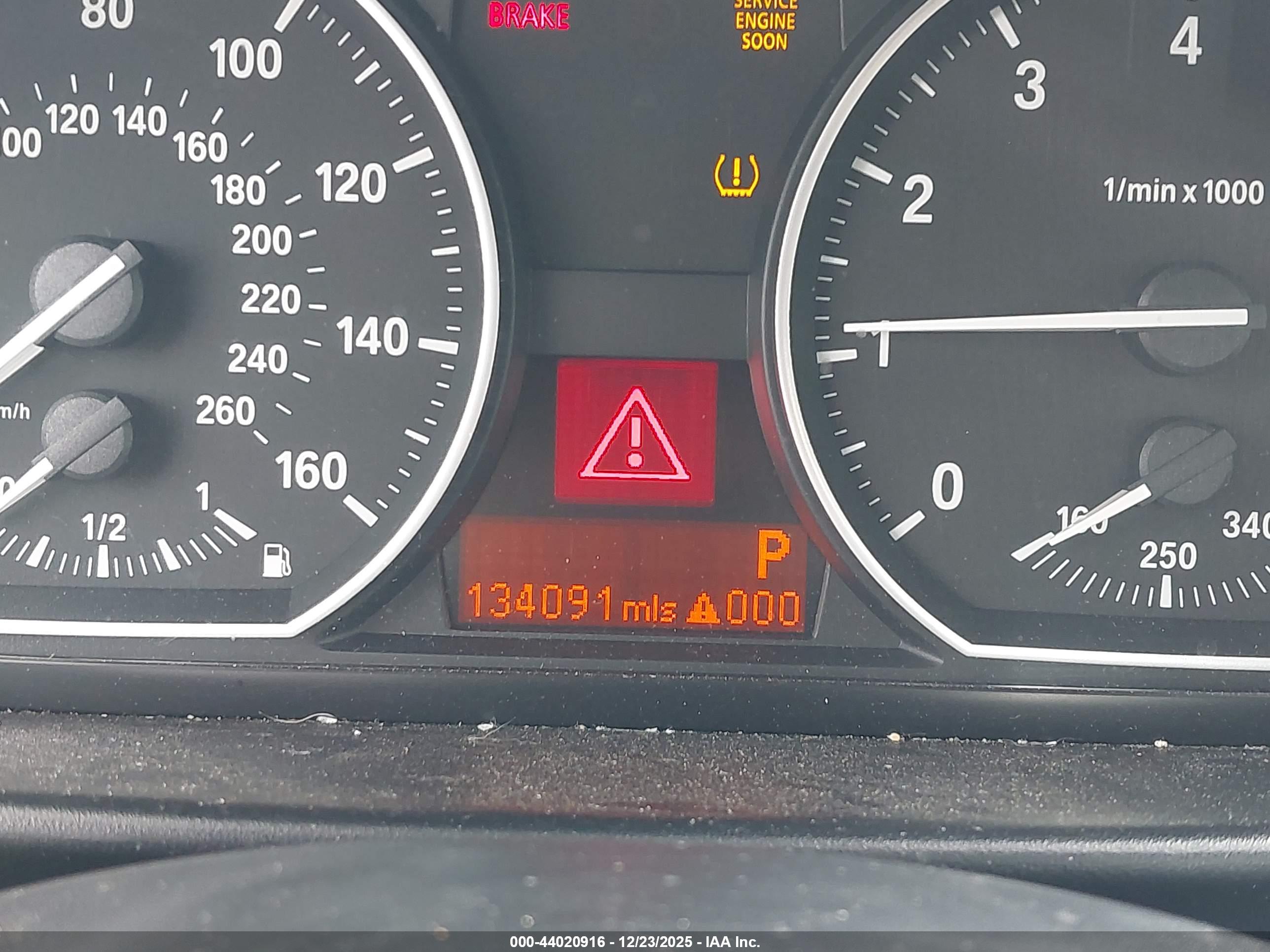 BMW 135I image 7