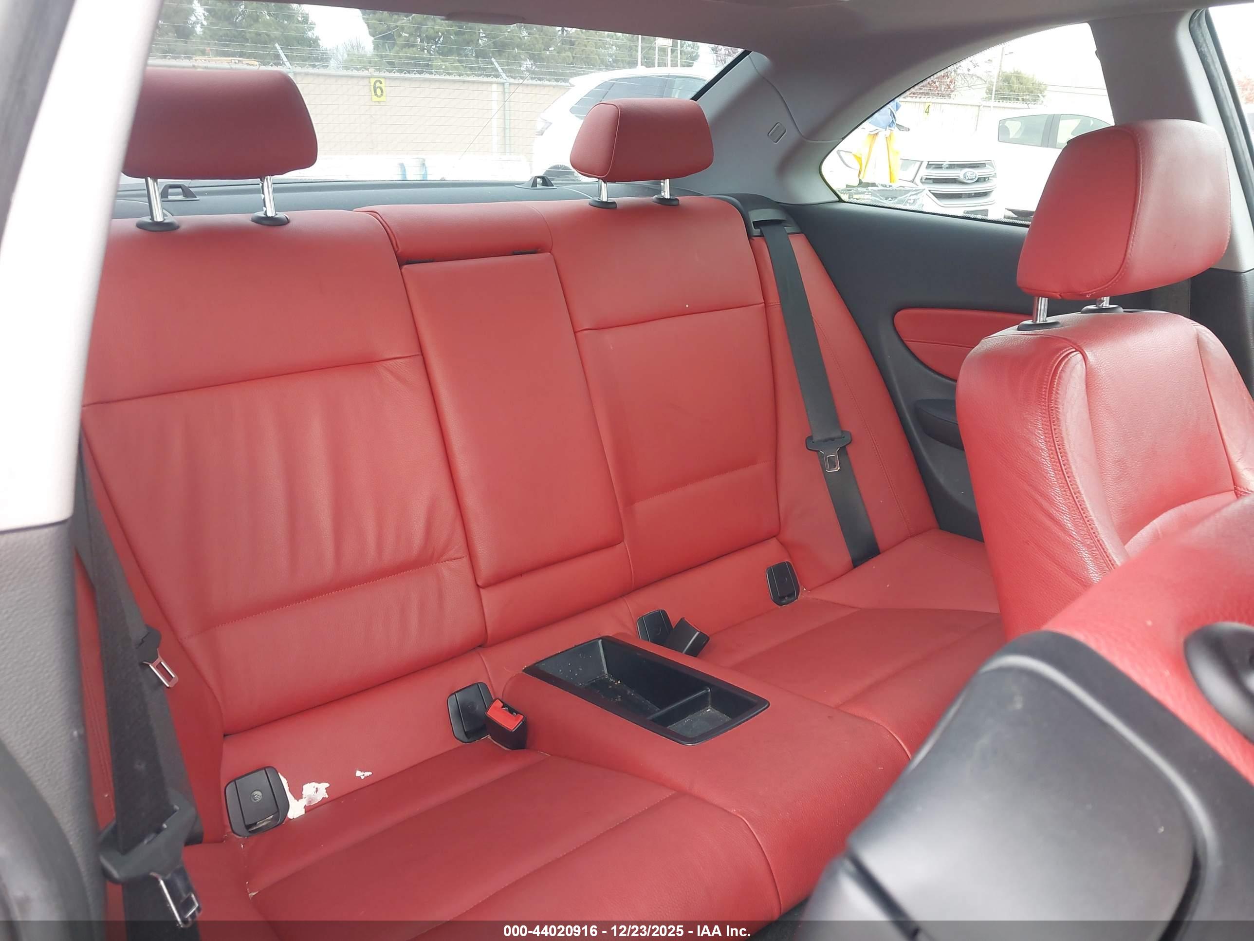 BMW 135I image 8