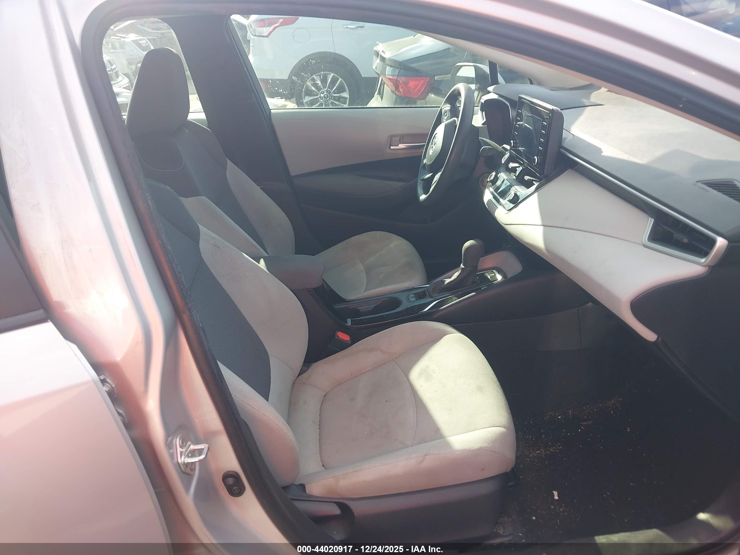 TOYOTA COROLLA image 5