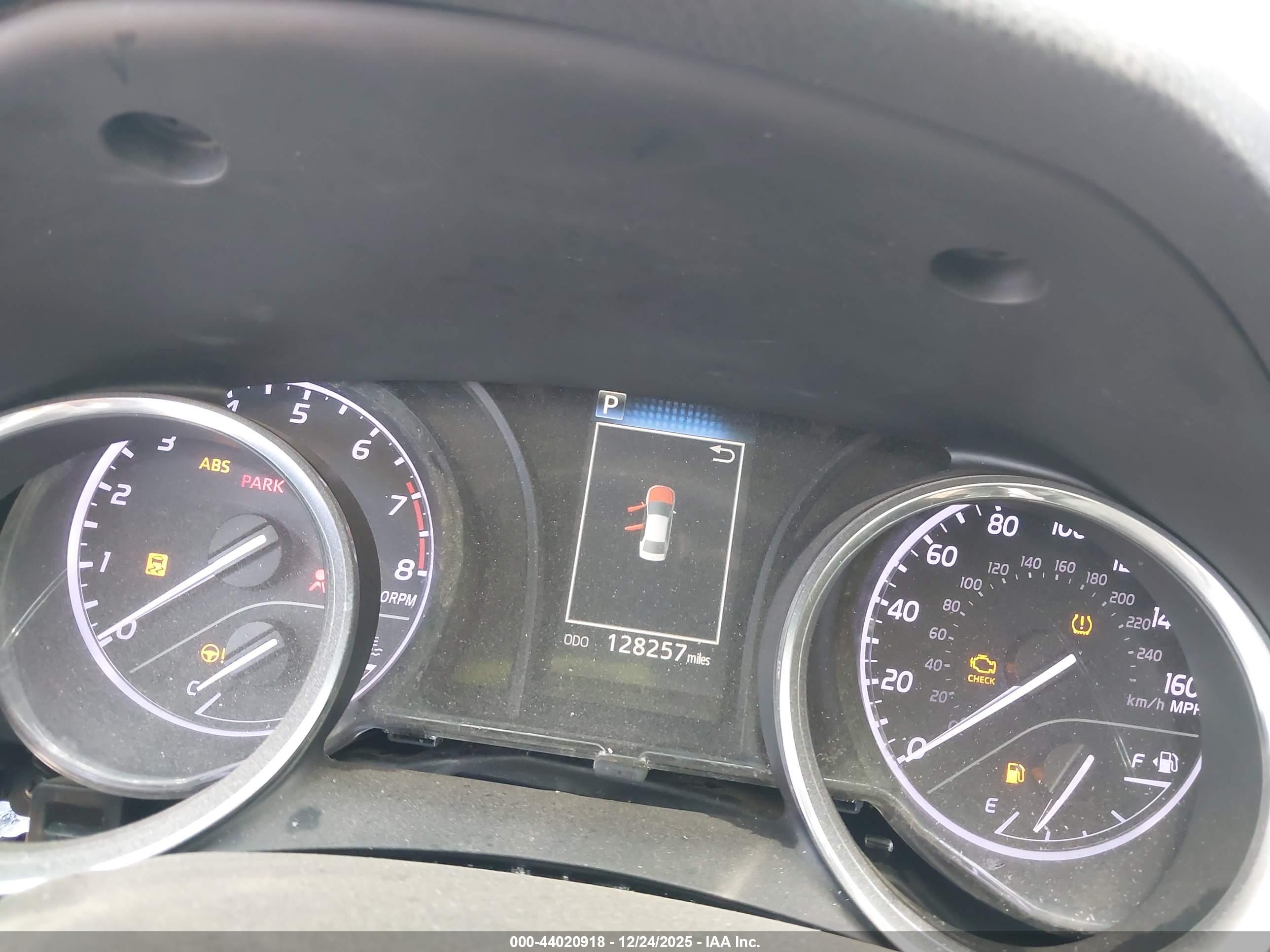 TOYOTA CAMRY image 7