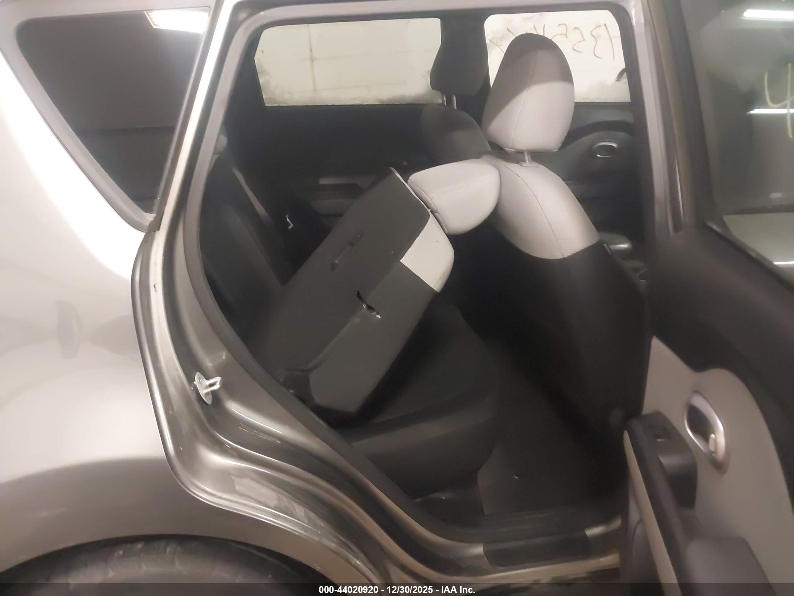 KIA SOUL image 8