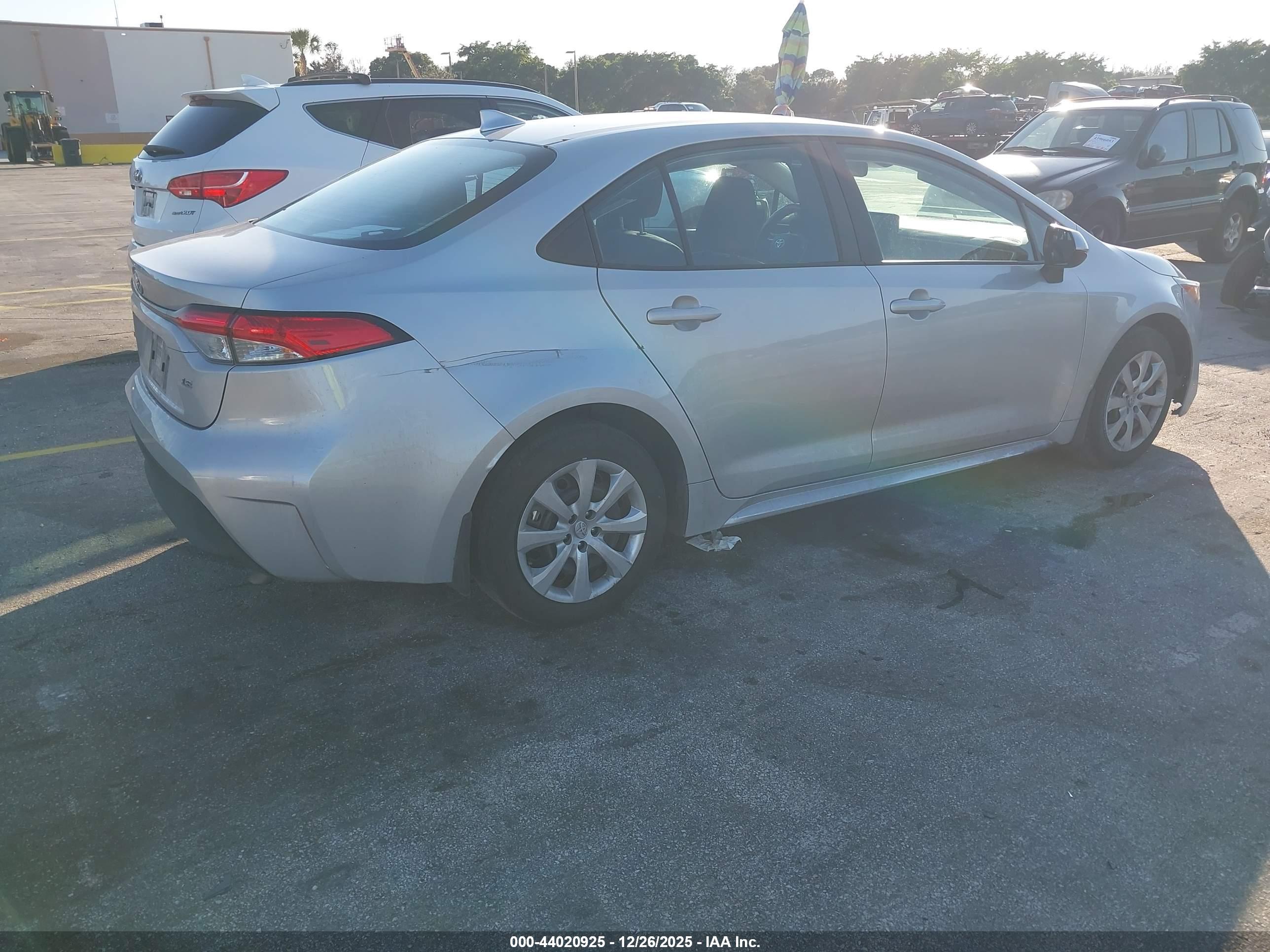 TOYOTA COROLLA image 4