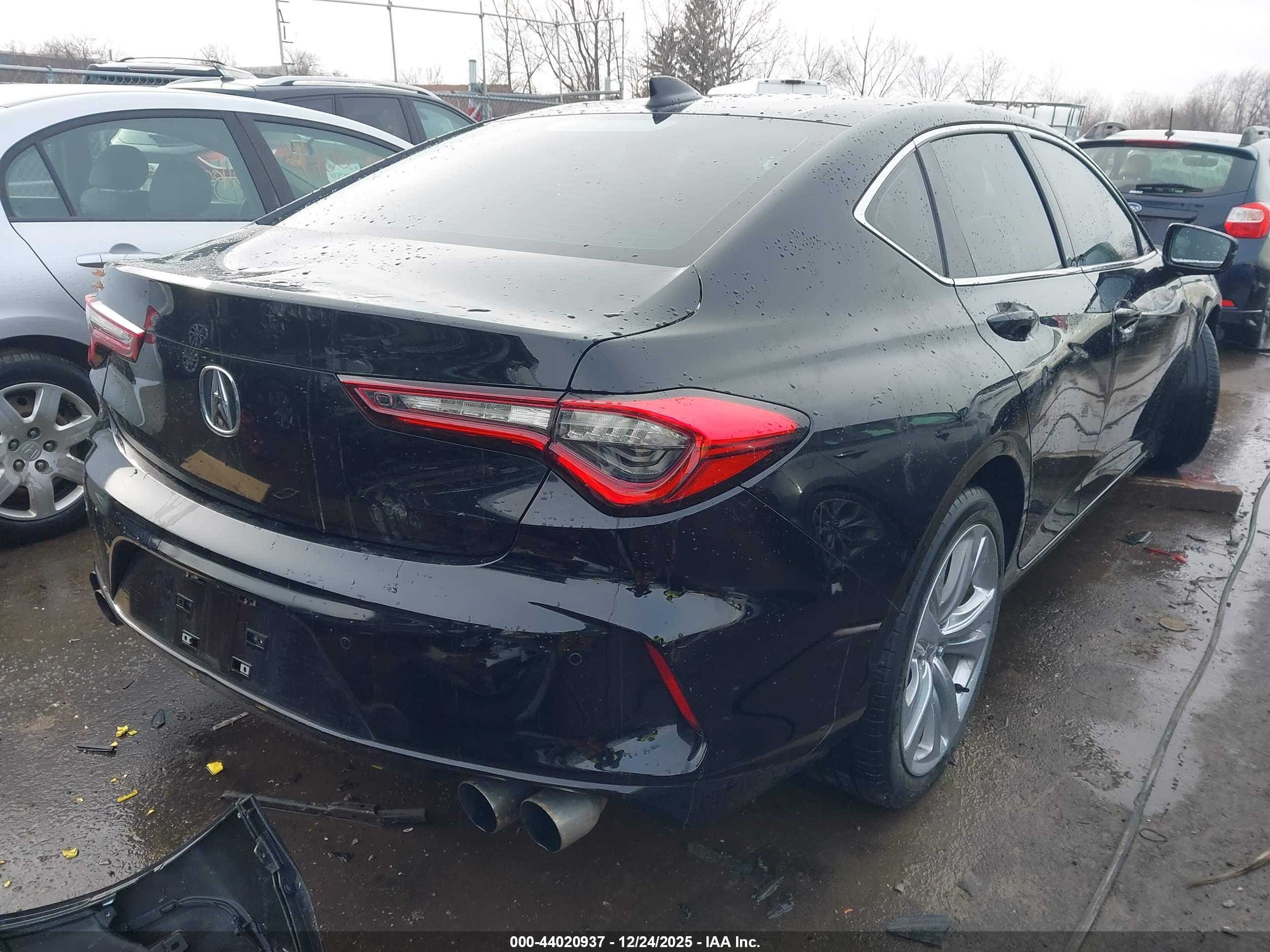 ACURA TLX image 4