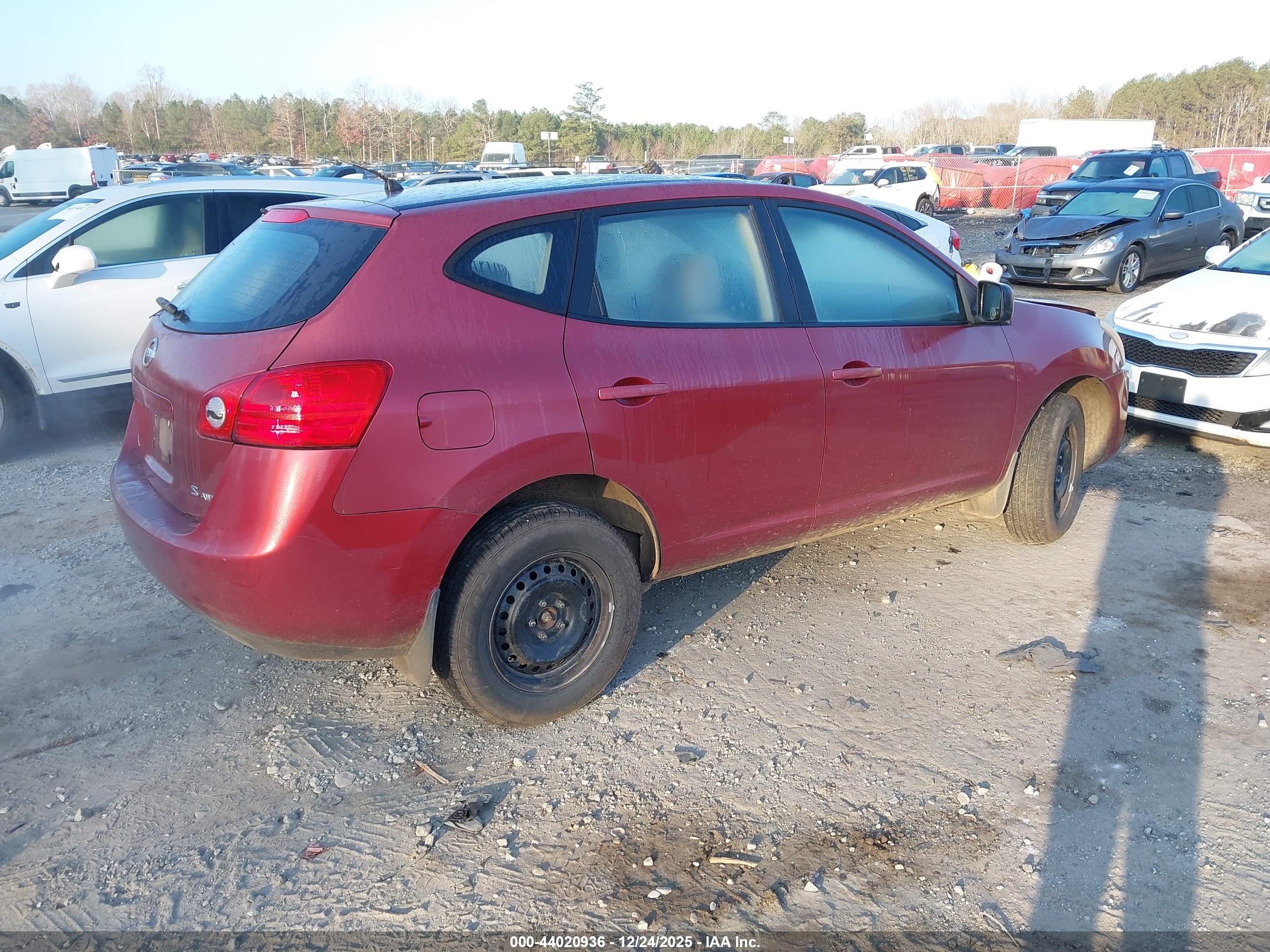 NISSAN ROGUE image 4