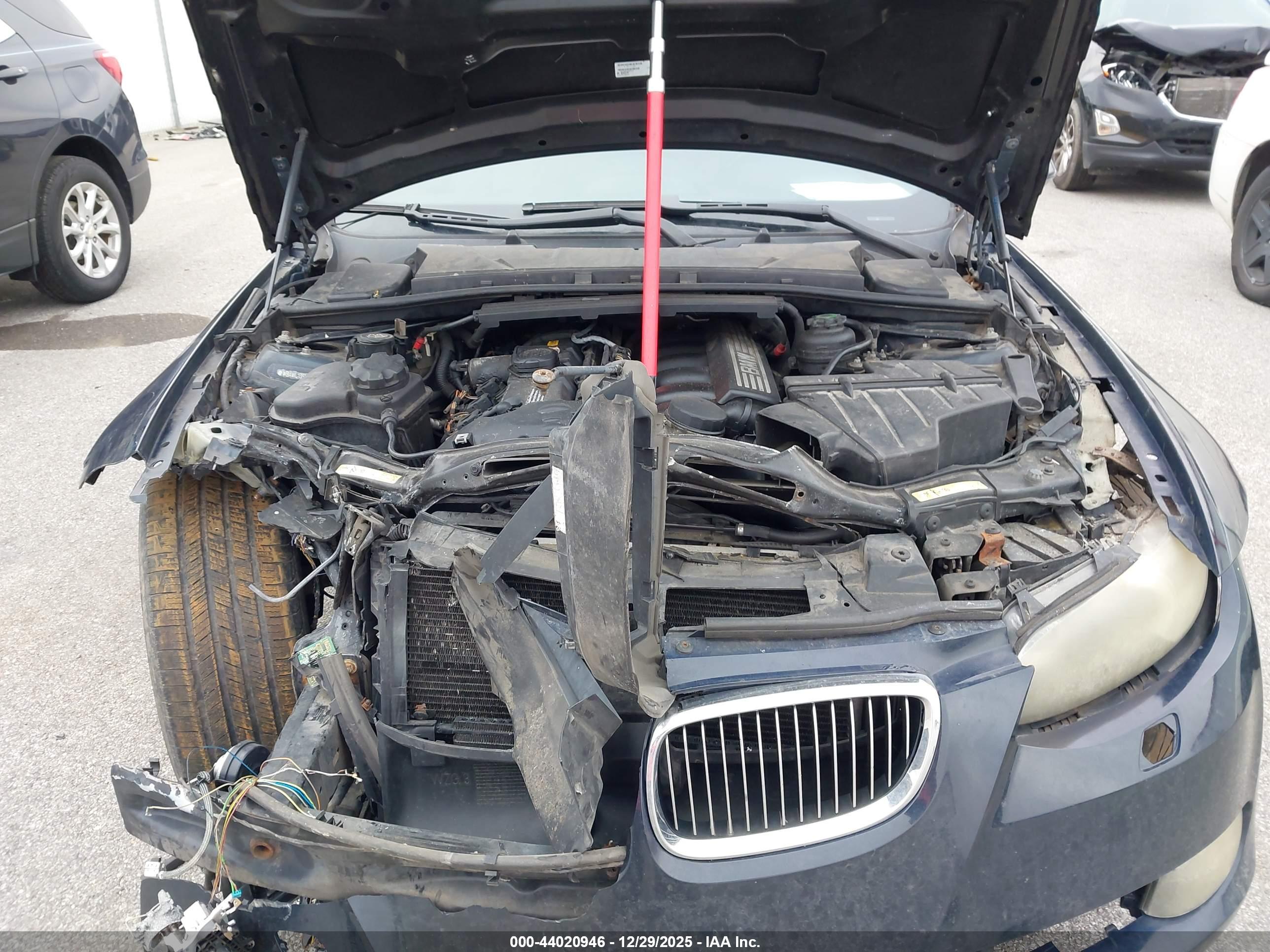 BMW 328I image 10