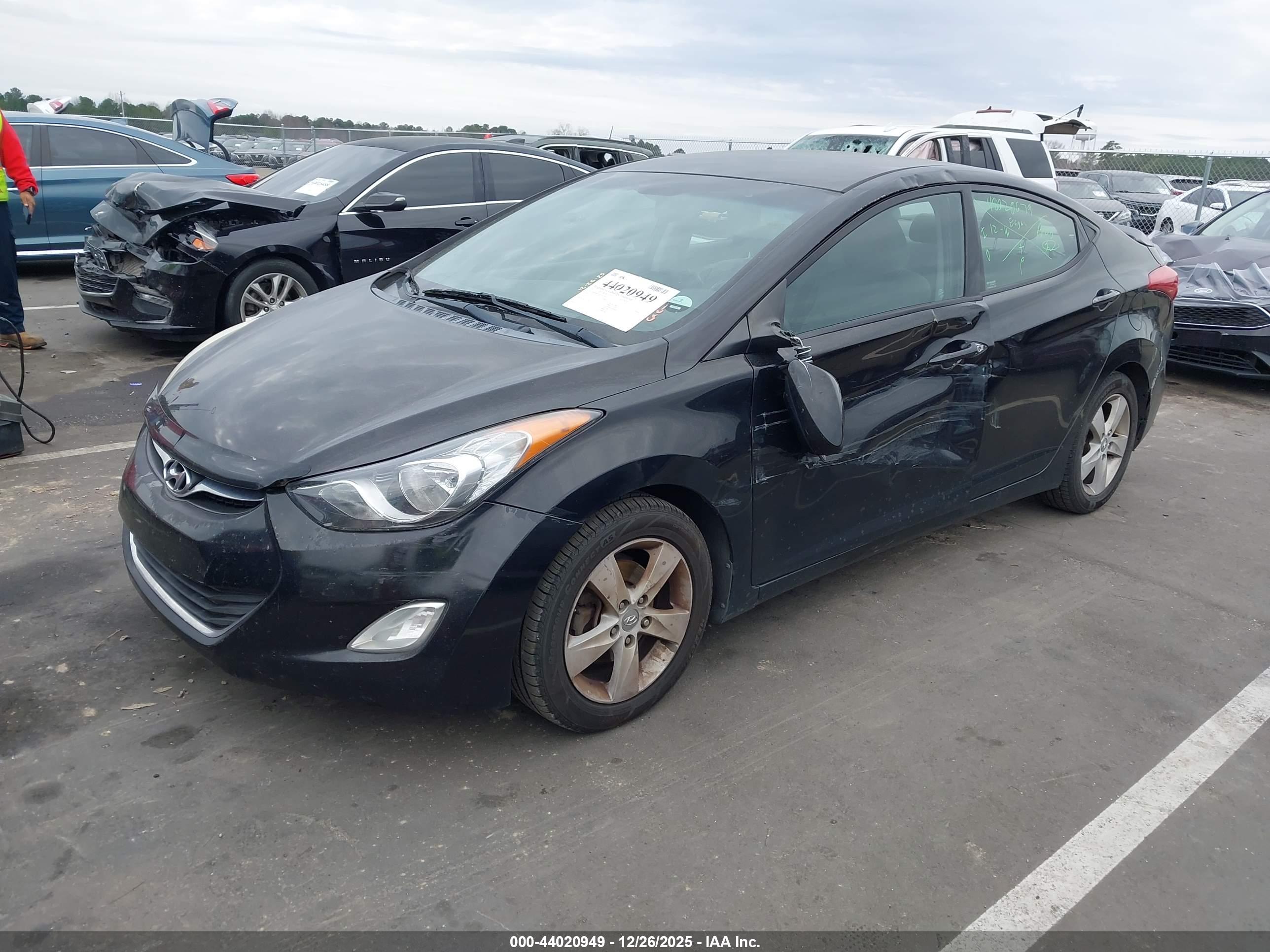 HYUNDAI ELANTRA image 2
