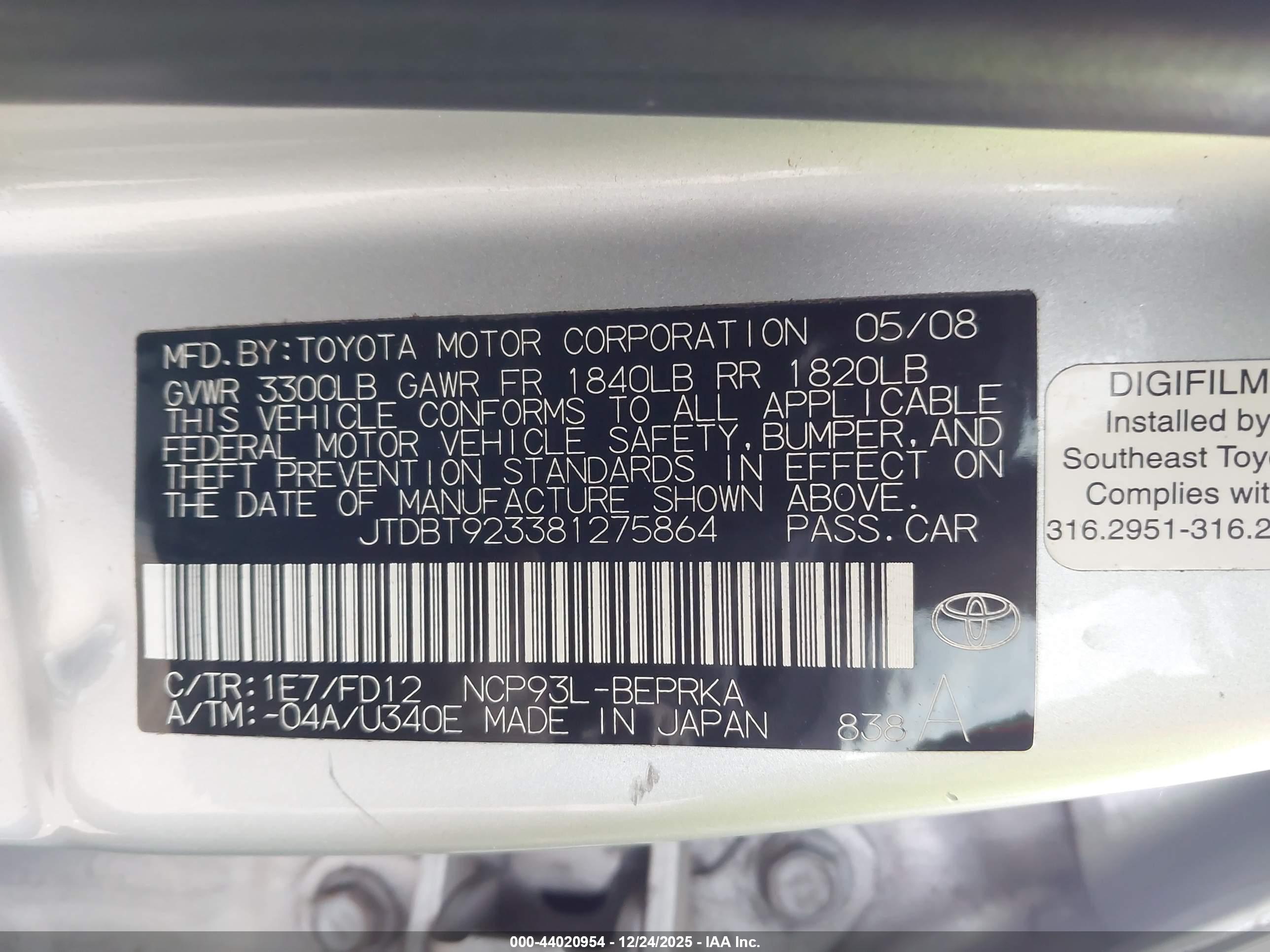 TOYOTA YARIS image 9