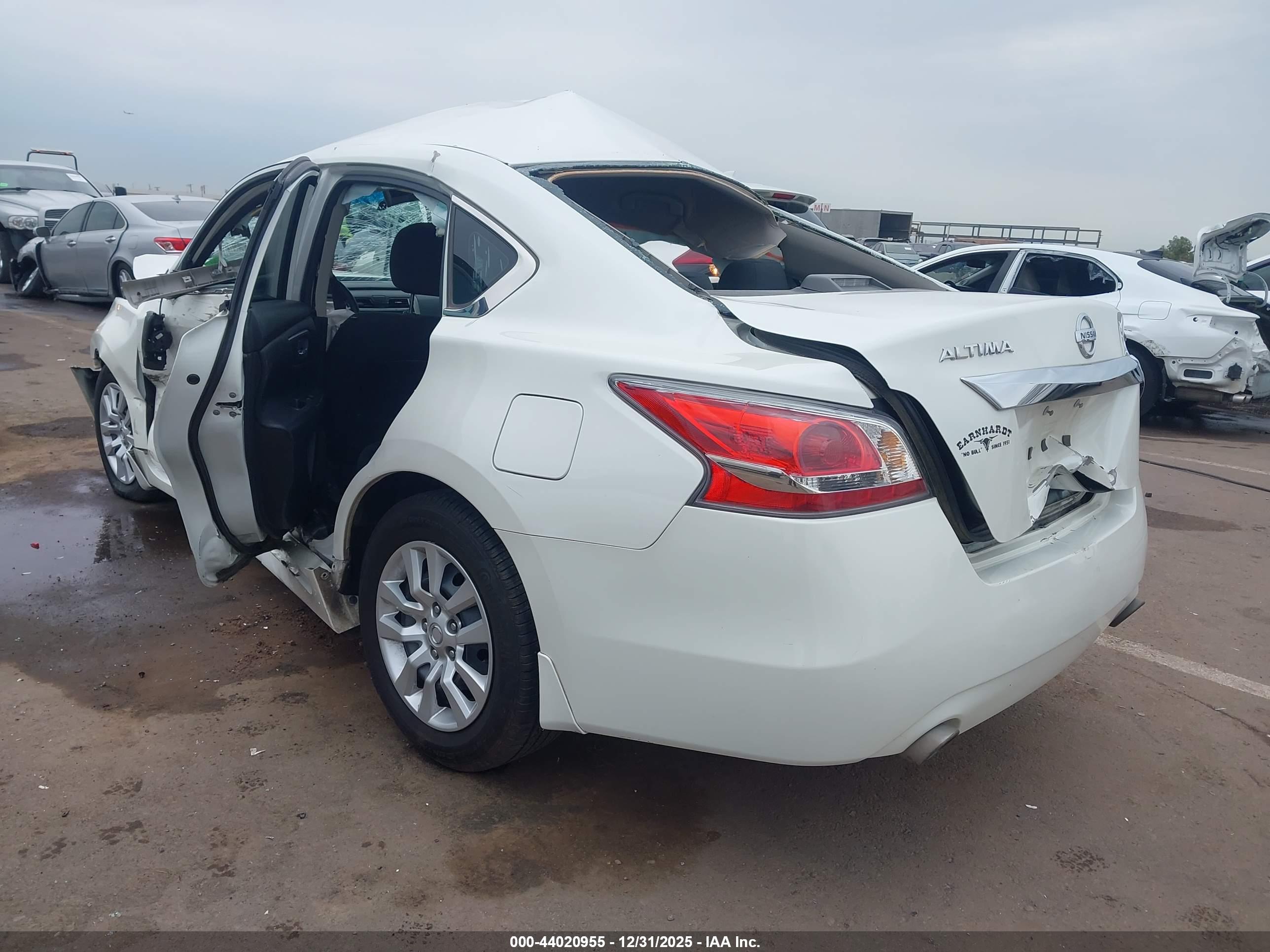 NISSAN ALTIMA image 3