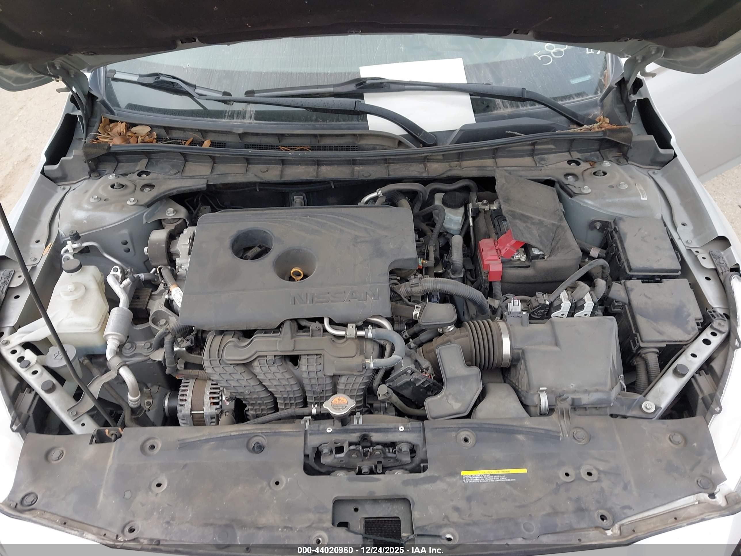NISSAN ALTIMA image 10