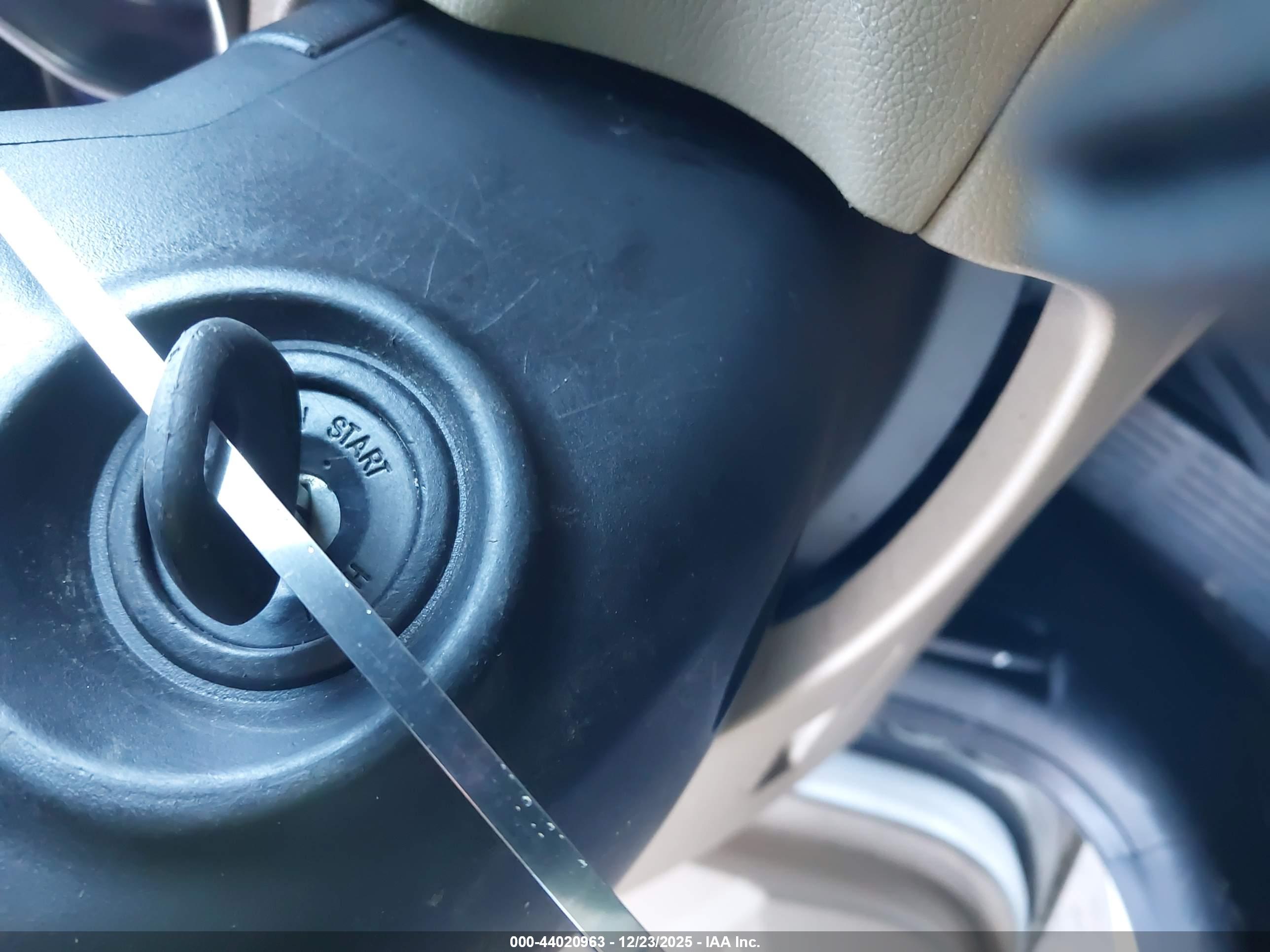 HYUNDAI ELANTRA image 11