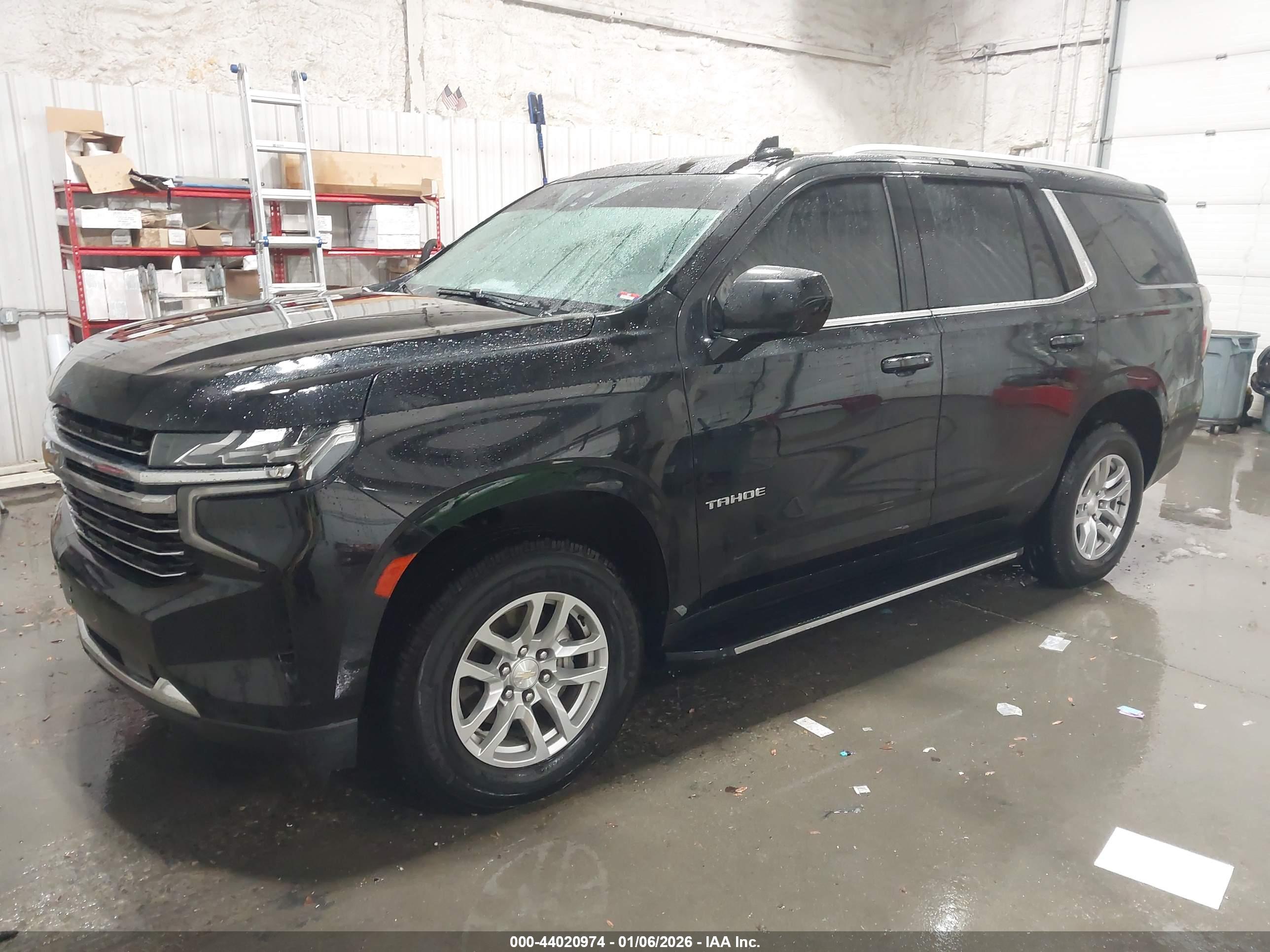 CHEVROLET TAHOE image 2