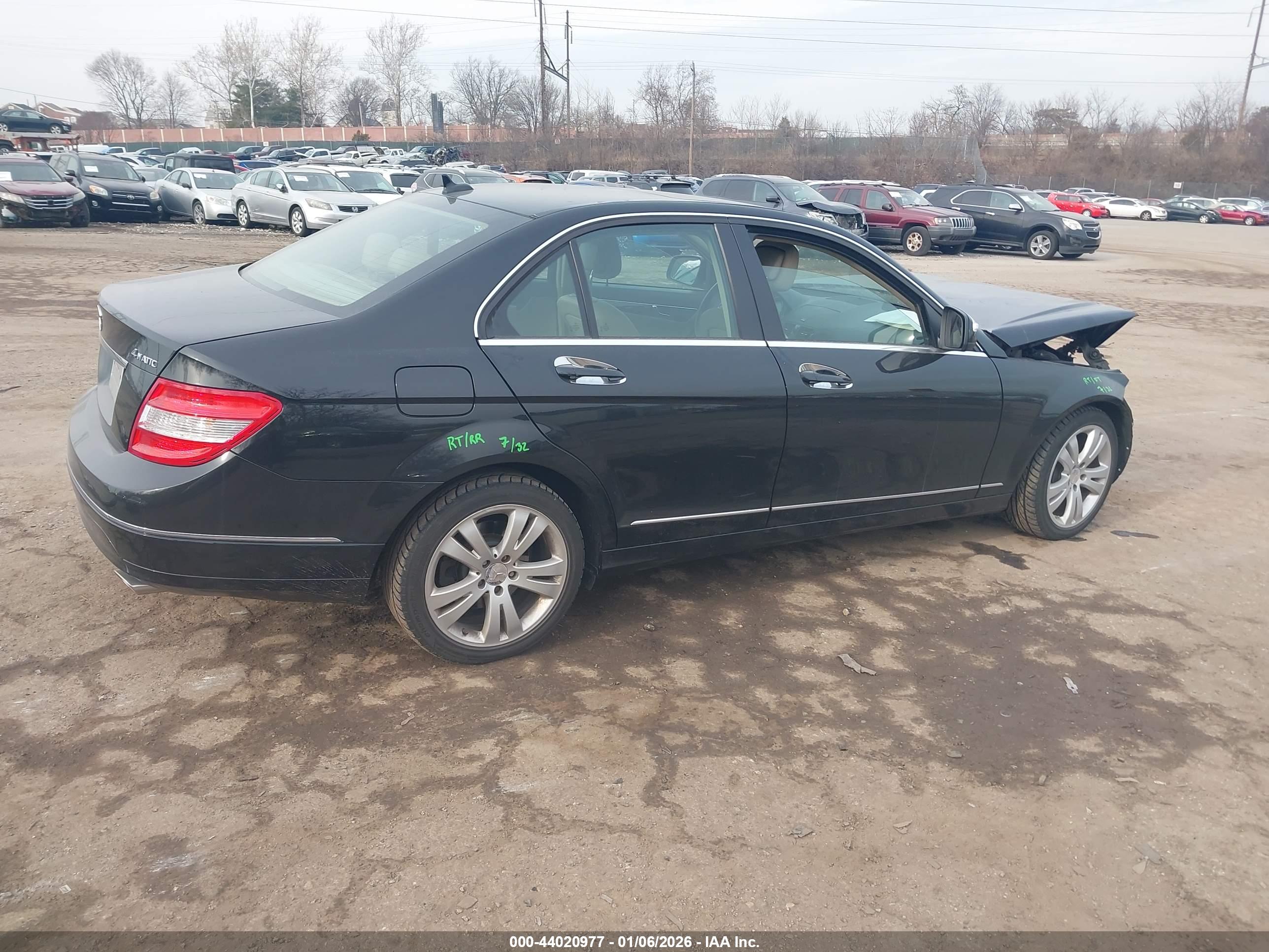MERCEDES-BENZ C image 4