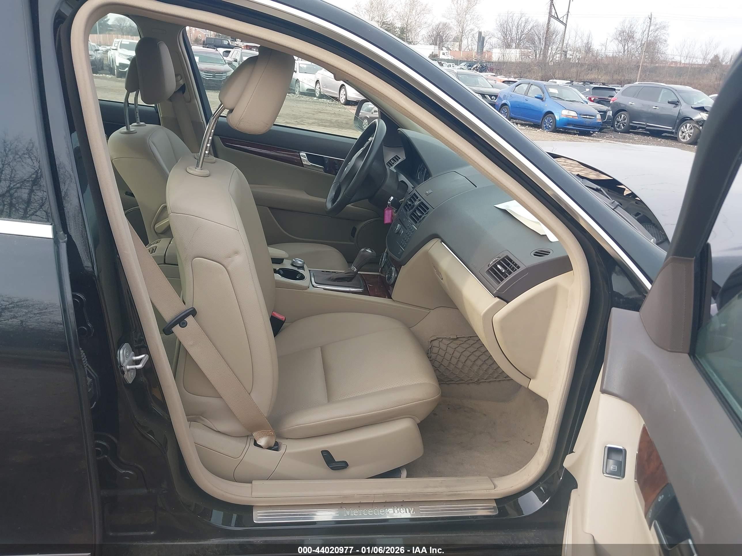 MERCEDES-BENZ C image 5