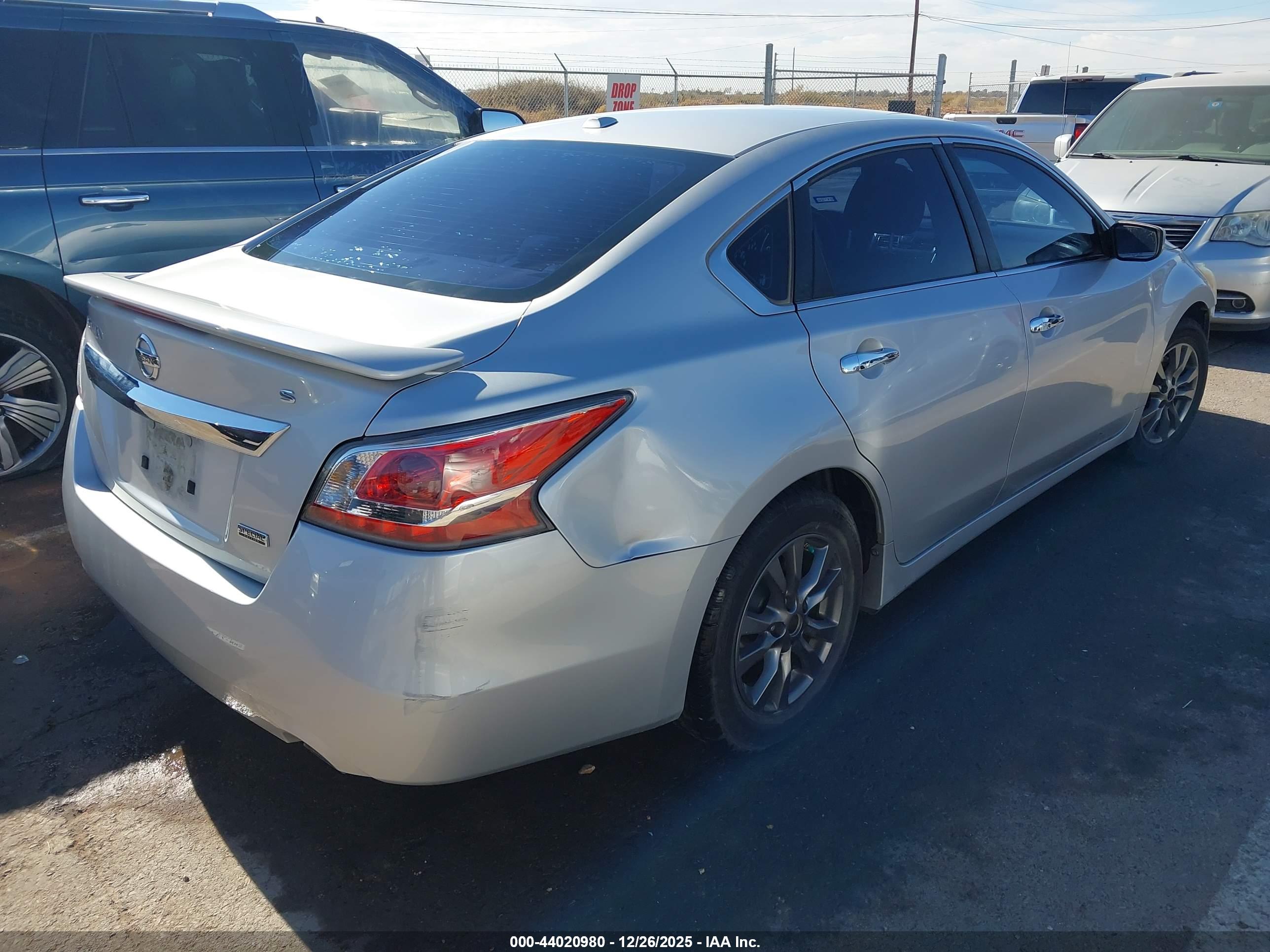 NISSAN ALTIMA image 4