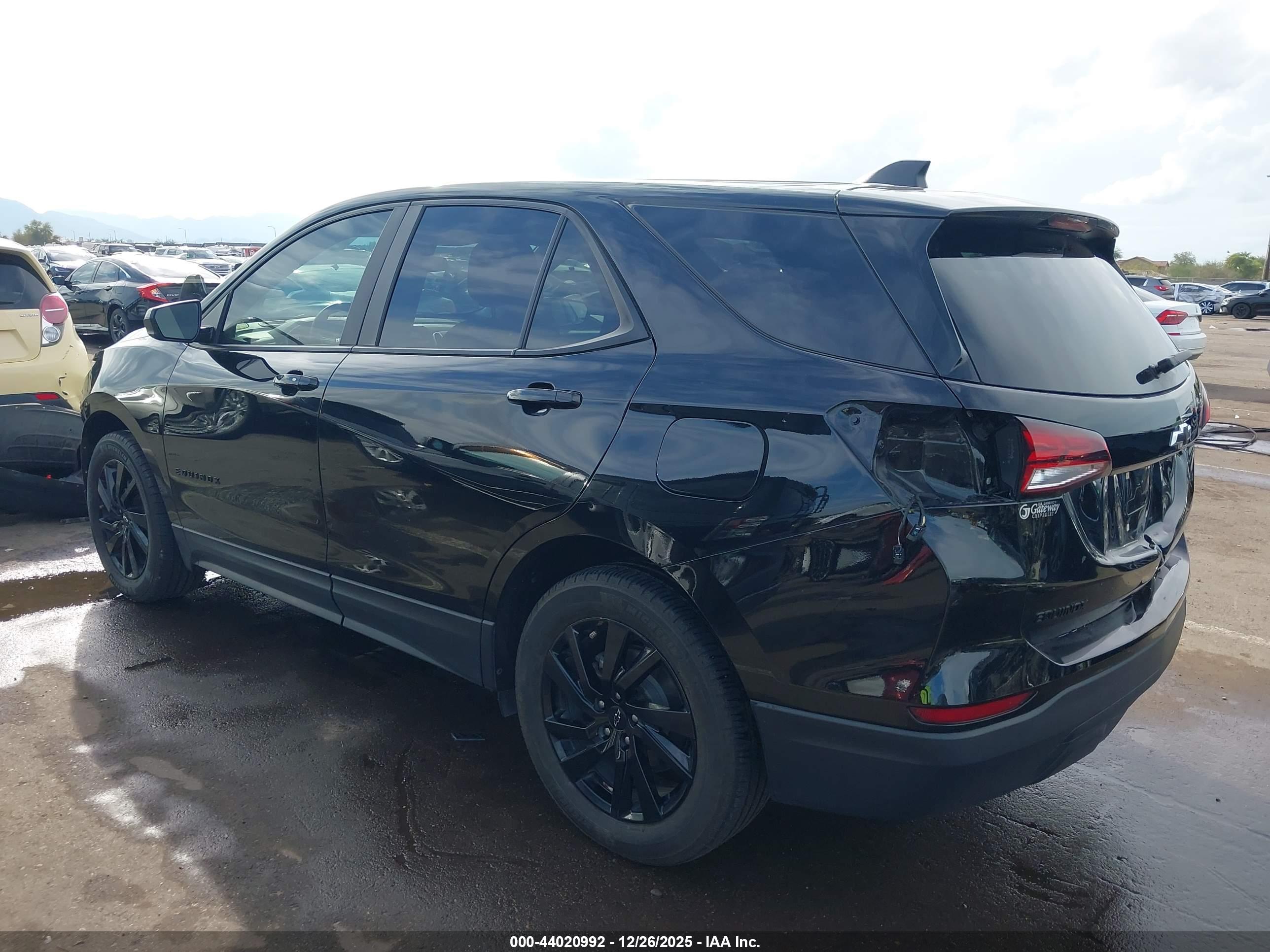 CHEVROLET EQUINOX image 3
