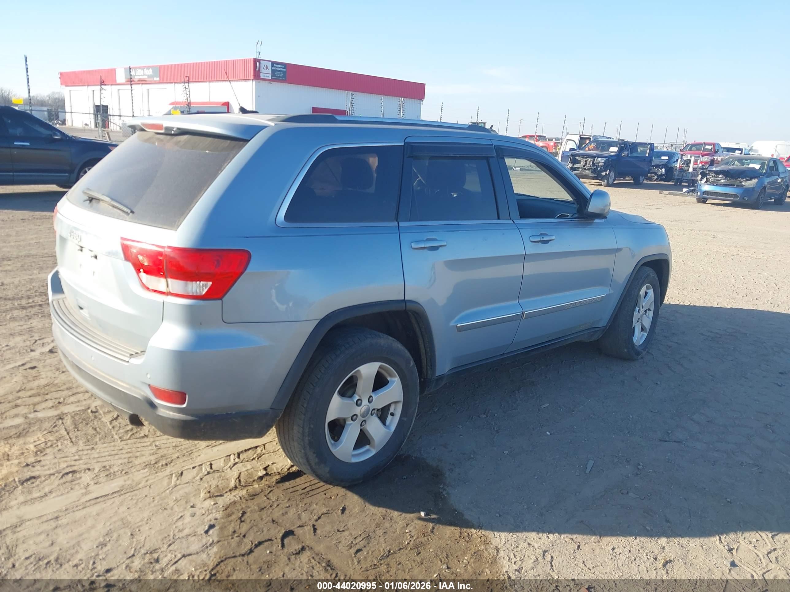 JEEP GRAND image 4