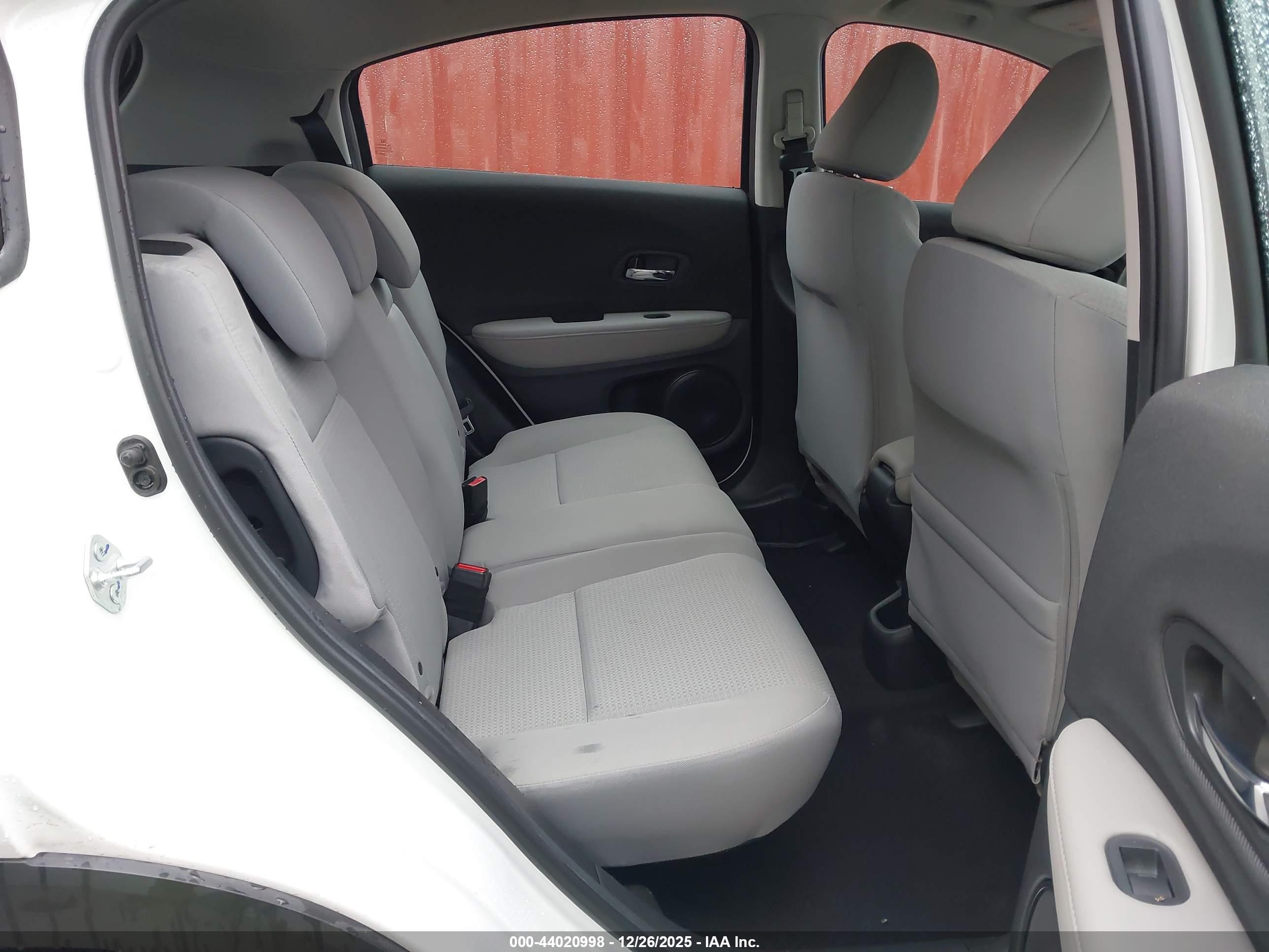 HONDA HR-V image 8