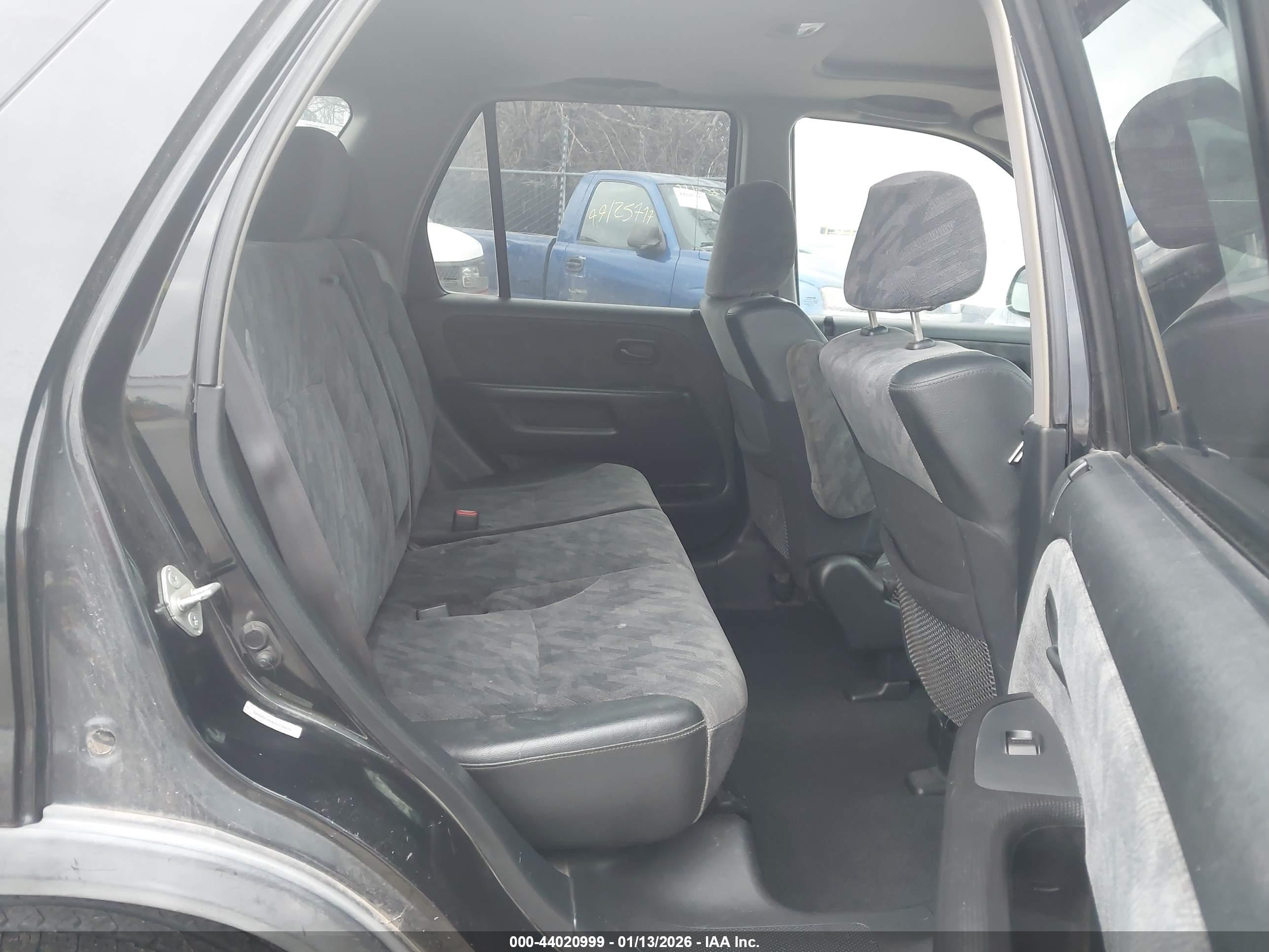HONDA CR-V image 8