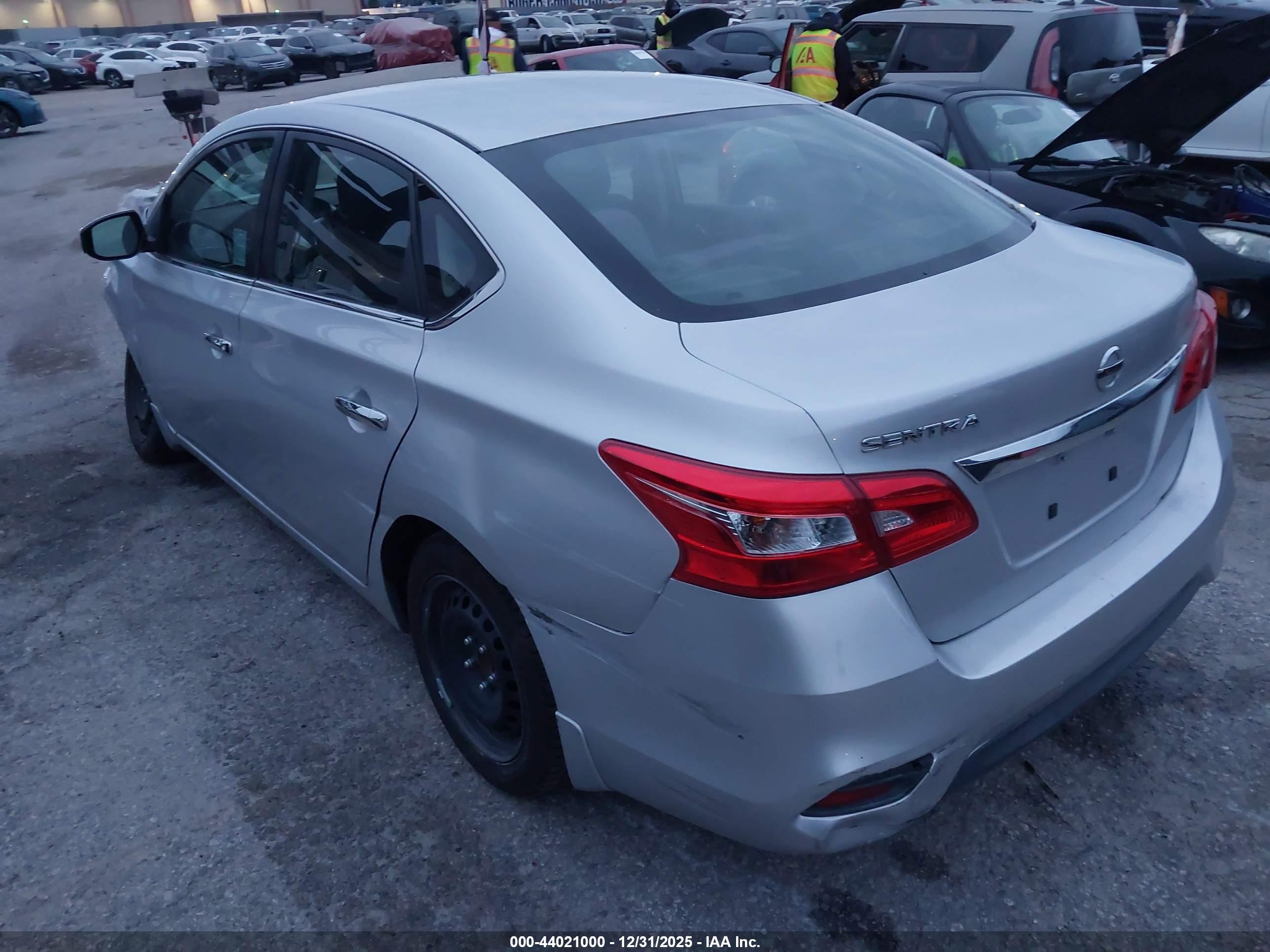 NISSAN SENTRA image 3