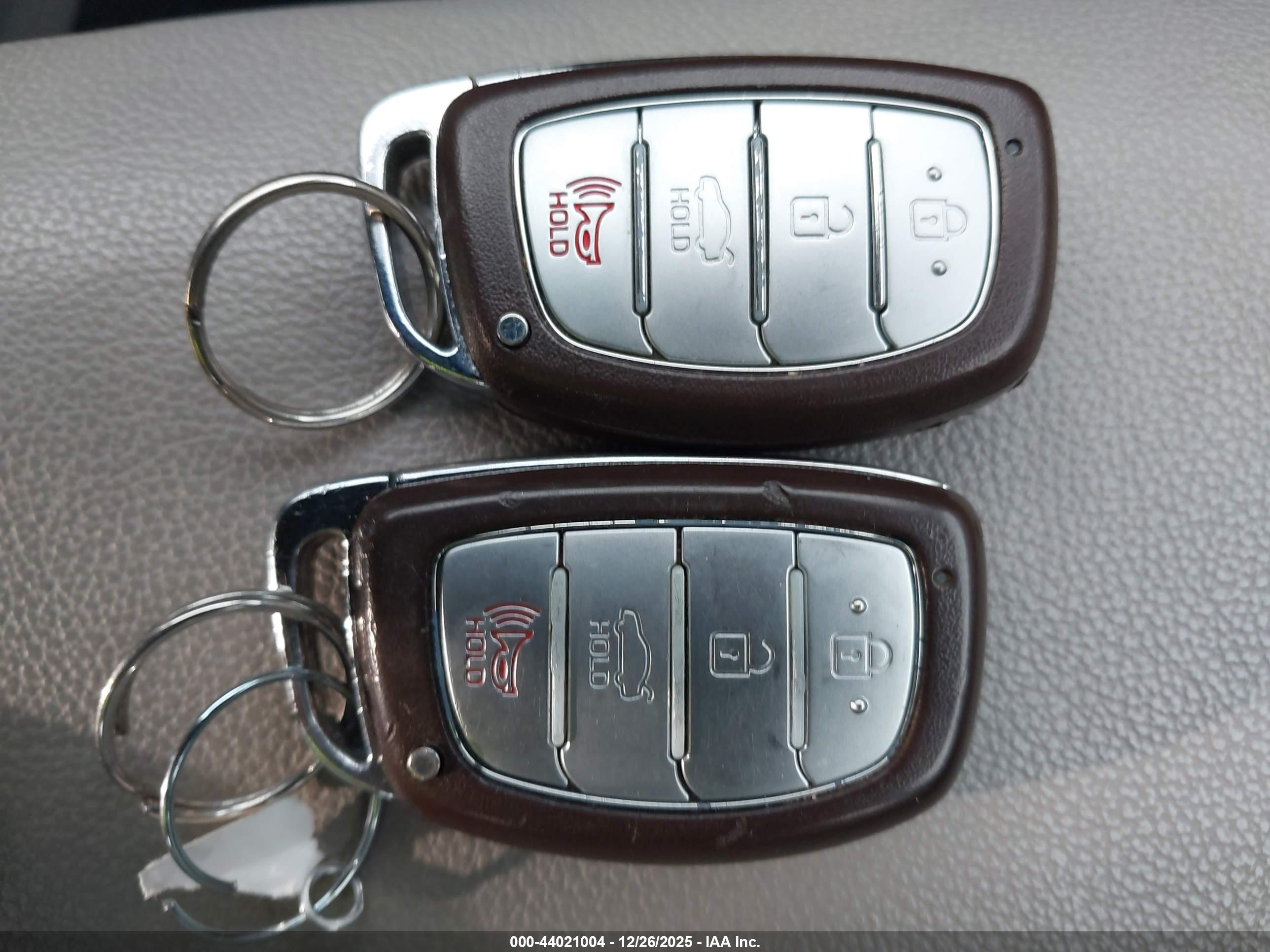 HYUNDAI SONATA image 11