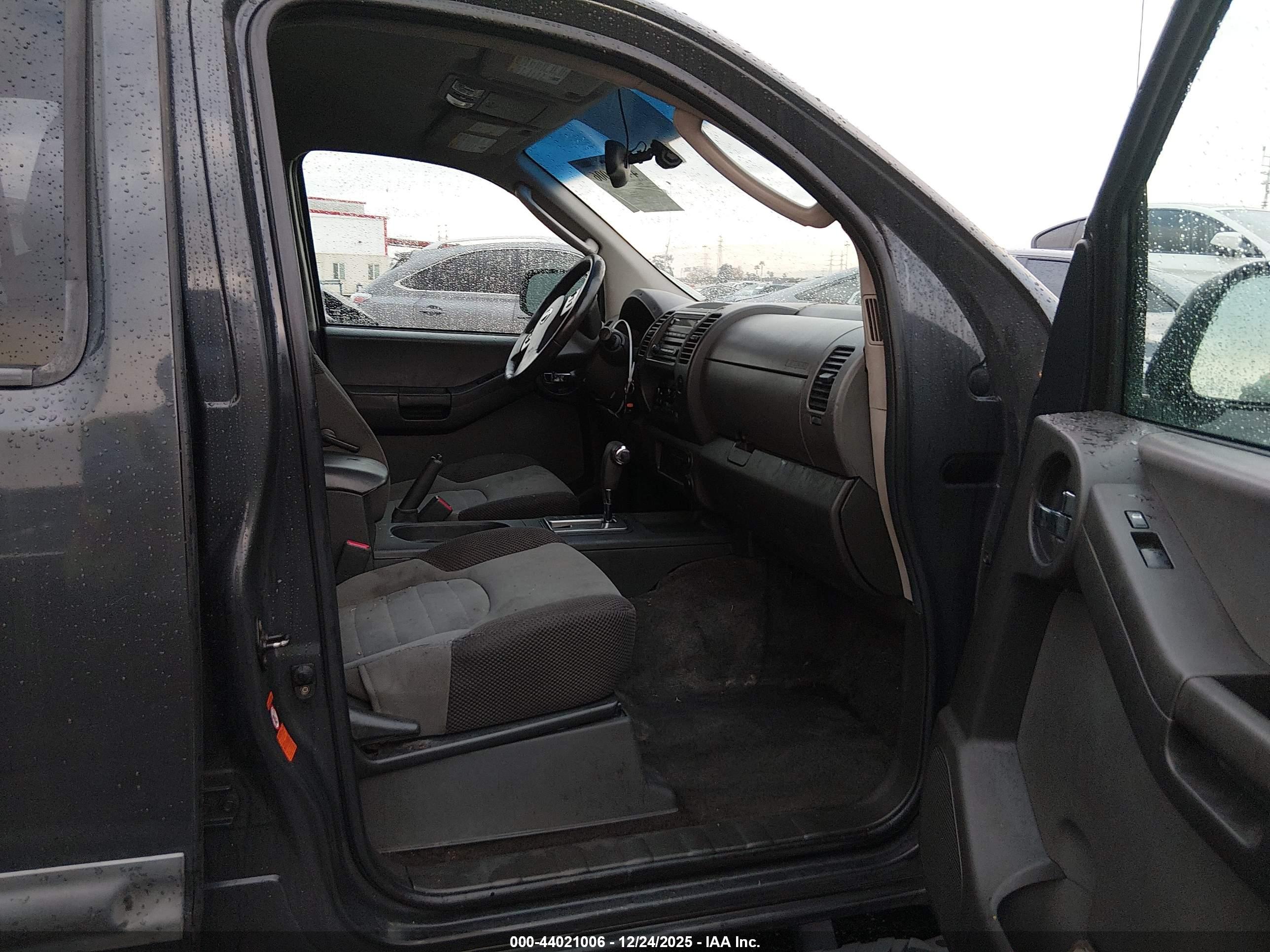 NISSAN XTERRA image 5