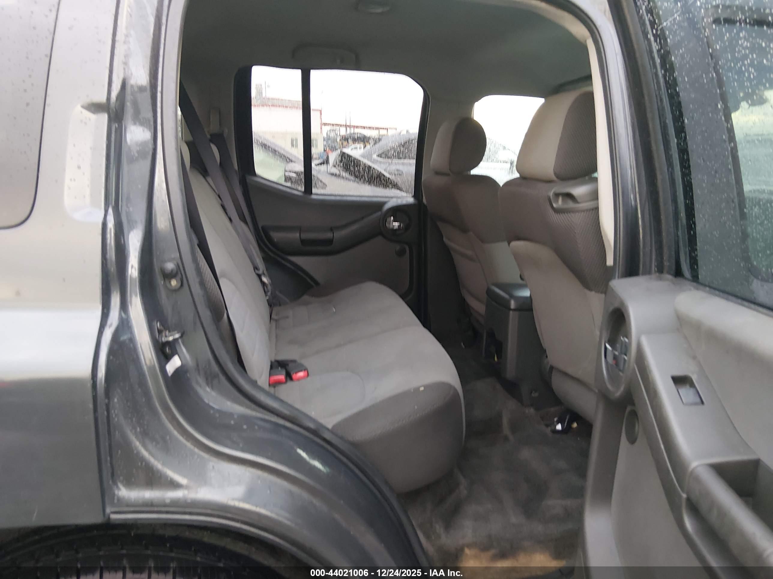 NISSAN XTERRA image 8