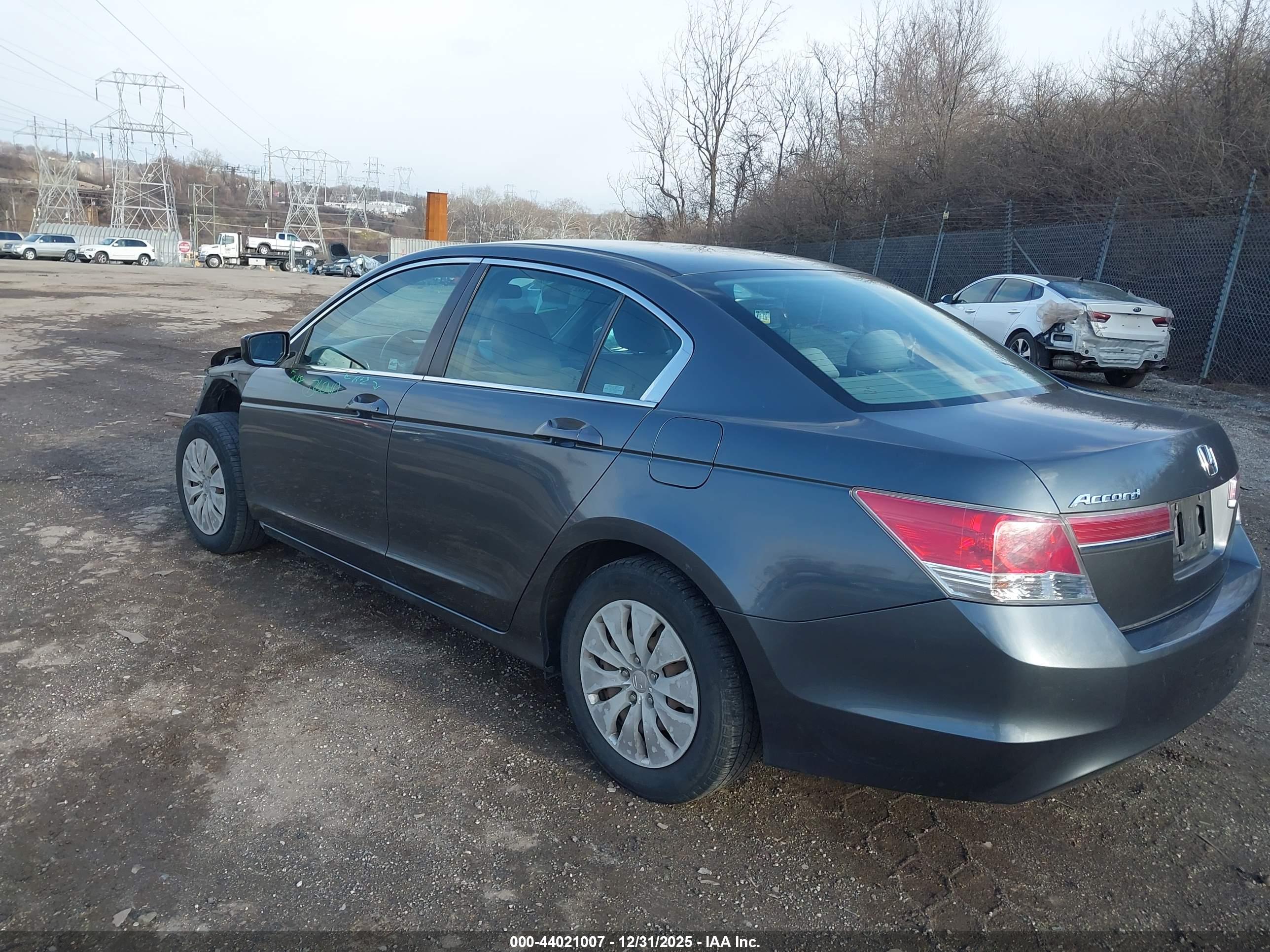 HONDA ACCORD image 3